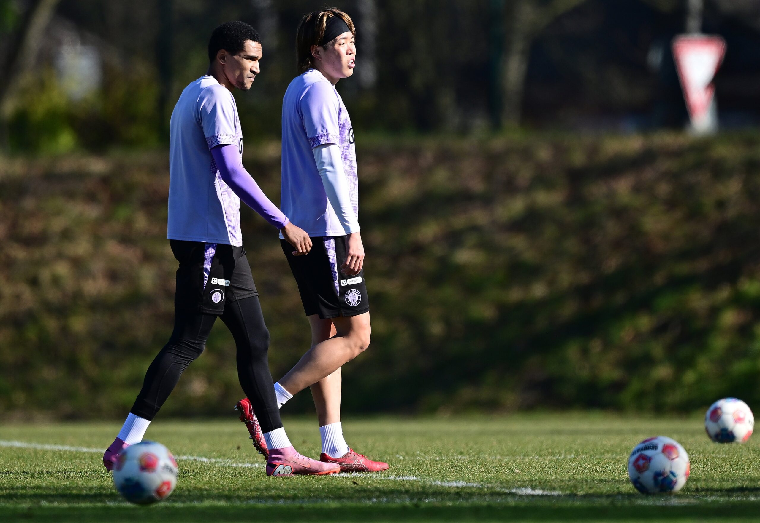 Andréas Hountondji und Tomoya Ando beim Training