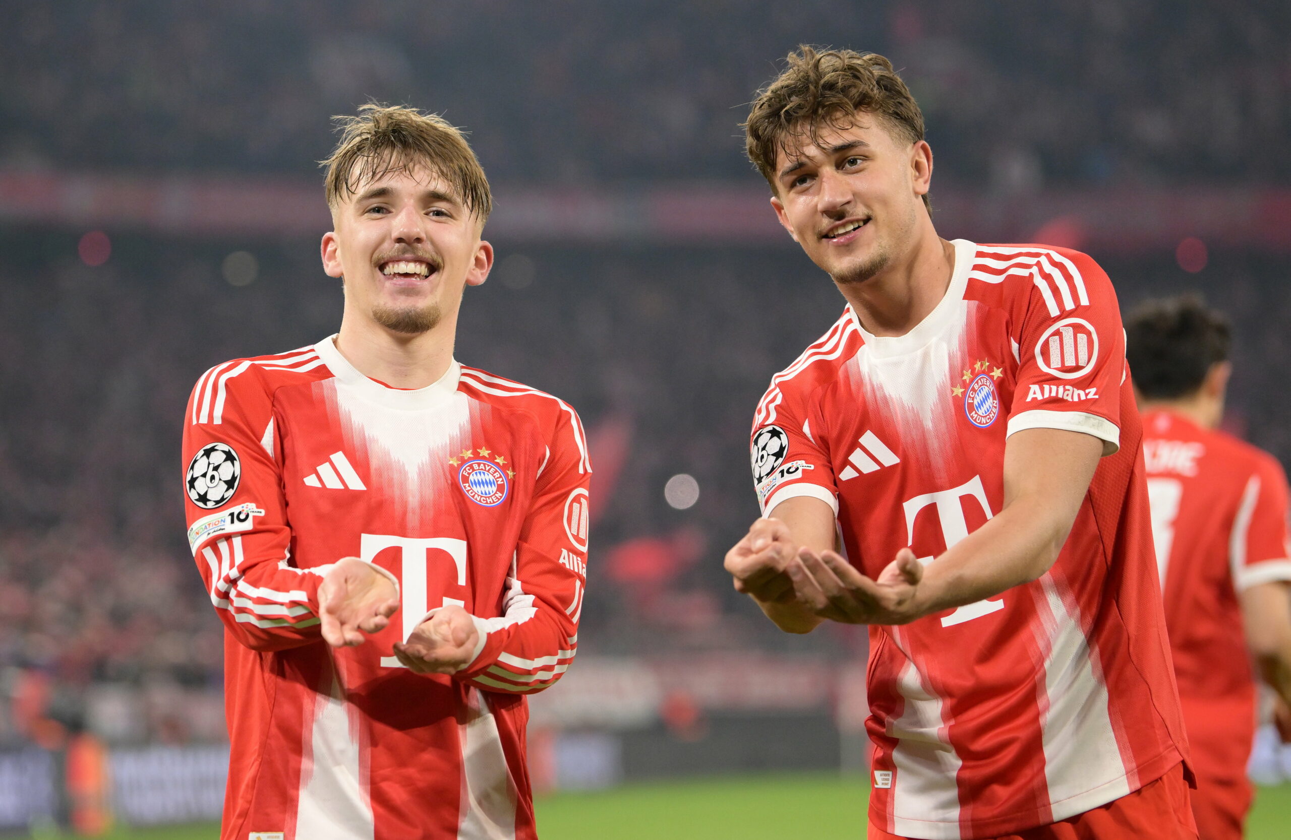 Bayerns Talente Lennart Karl und Tom Bischof hatten beste Laune.