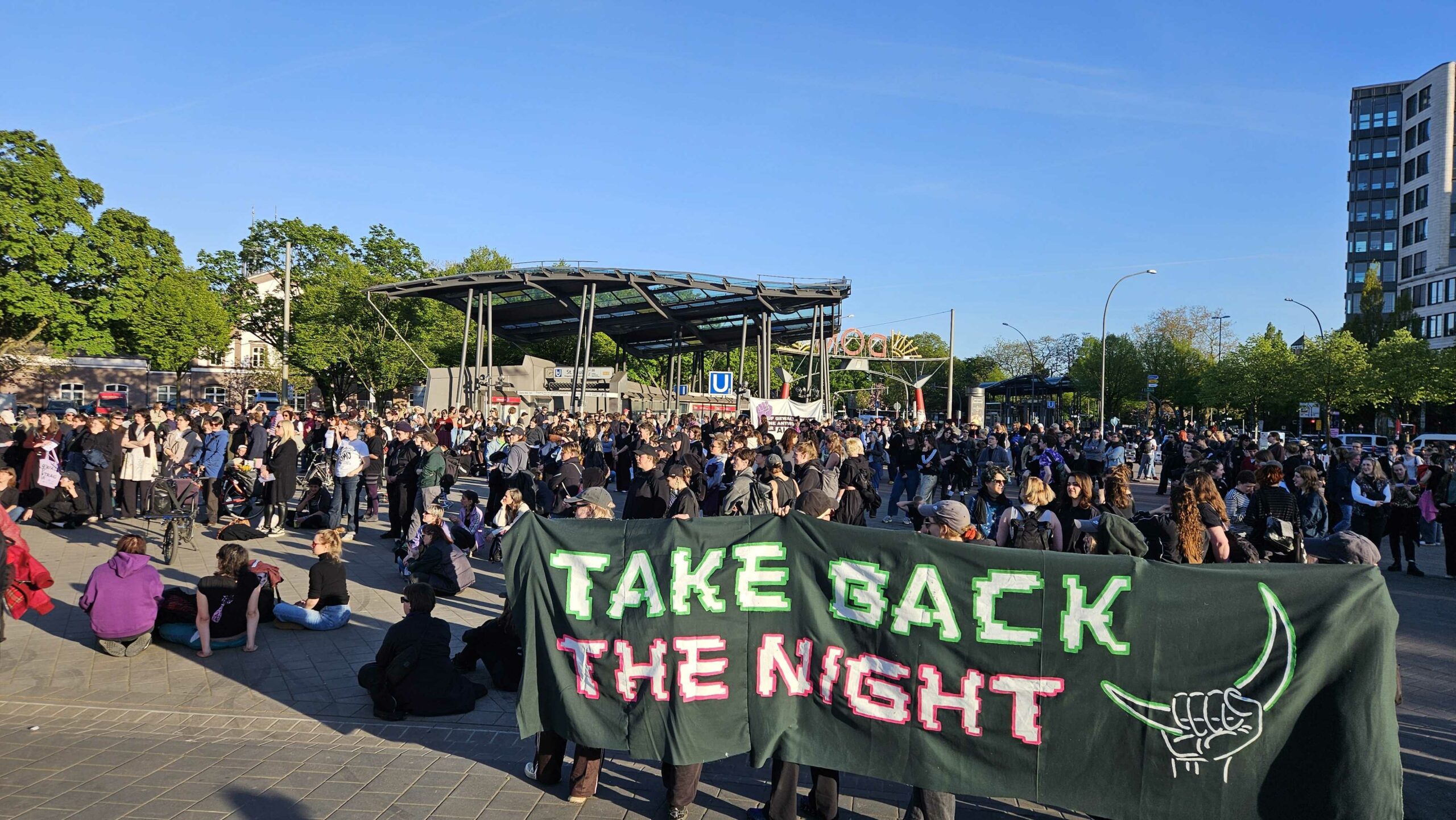 Take back the night Demo Flinta