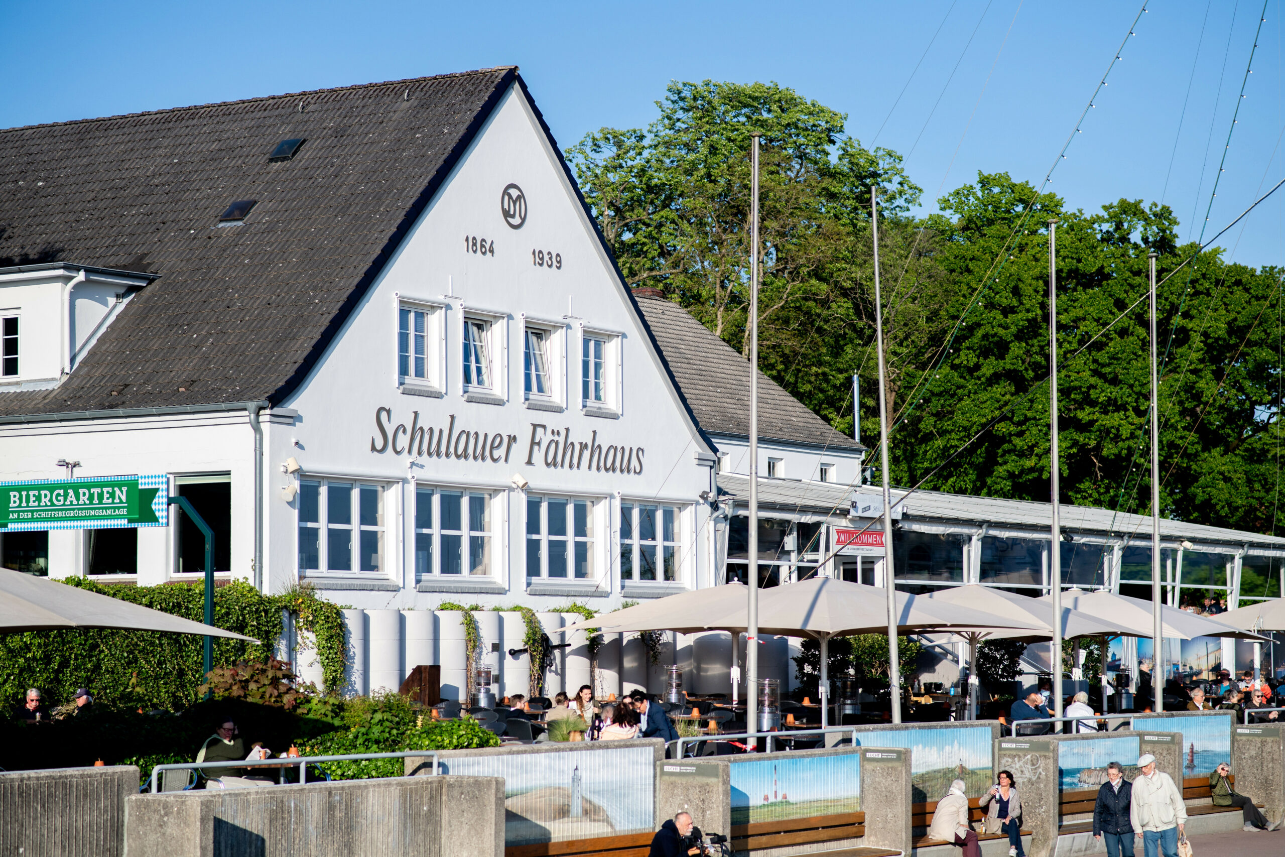 Der Biergarten an der Elbe bei Hamburg hat es ins bundesweite Ranking unter die Top 25 geschafft.