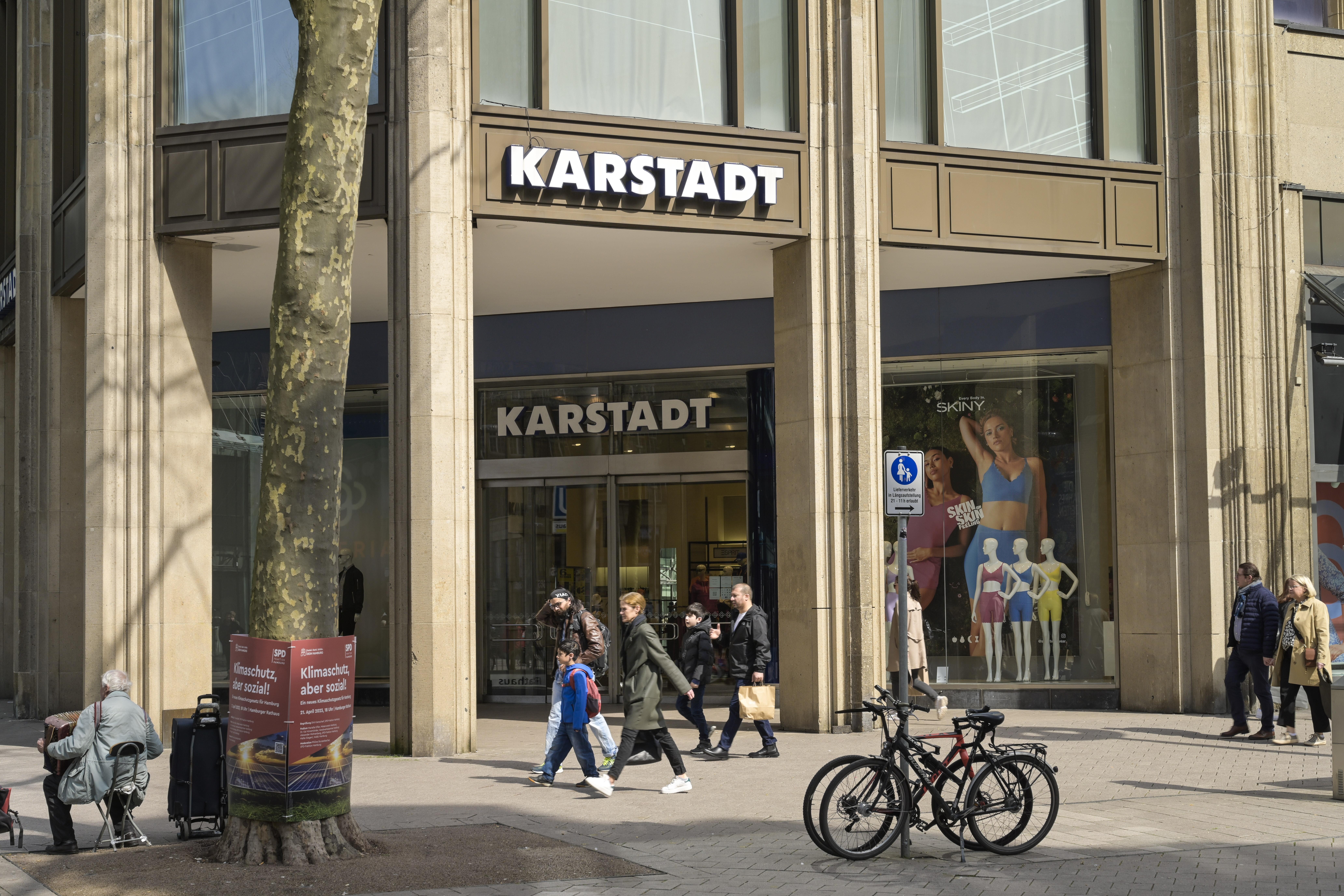 Der Umbau der Karstadt-Filiale in der Mönckebergstraße stockt. (Archivbild)