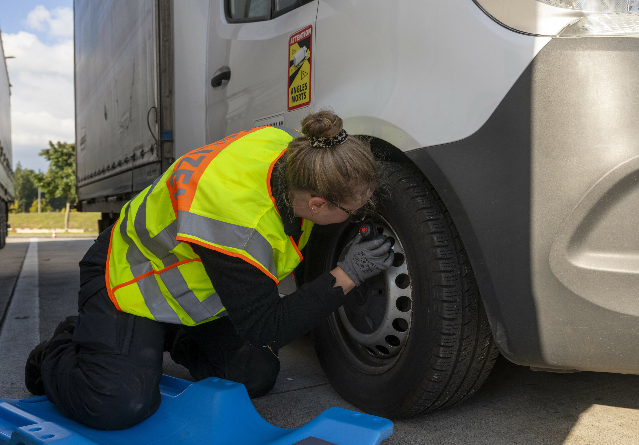 Kontrolle Polizei Lkw Sprinter