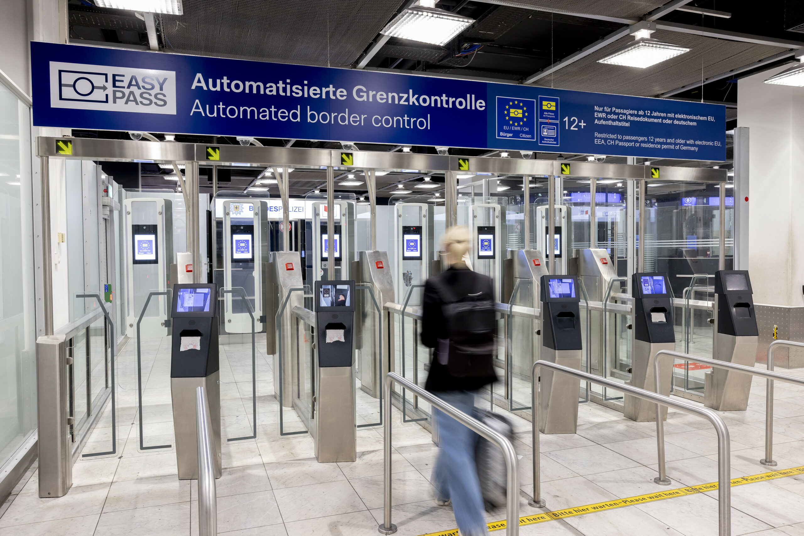Das digitale Verfahren für Nicht-EU-Bürger soll nun an allen Grenzübergängen des Schengen-Raums funktionieren. (Symbolbild)