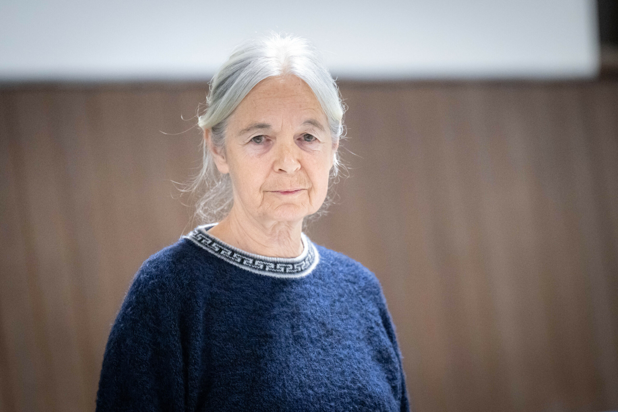 Die Staatsanwaltschaft fordert 15 Jahre Haft für die Ex-RAF-Terroristin Daniela Klette. Sie soll Geld erbeutet haben – „ohne Rücksicht auf Verluste”.