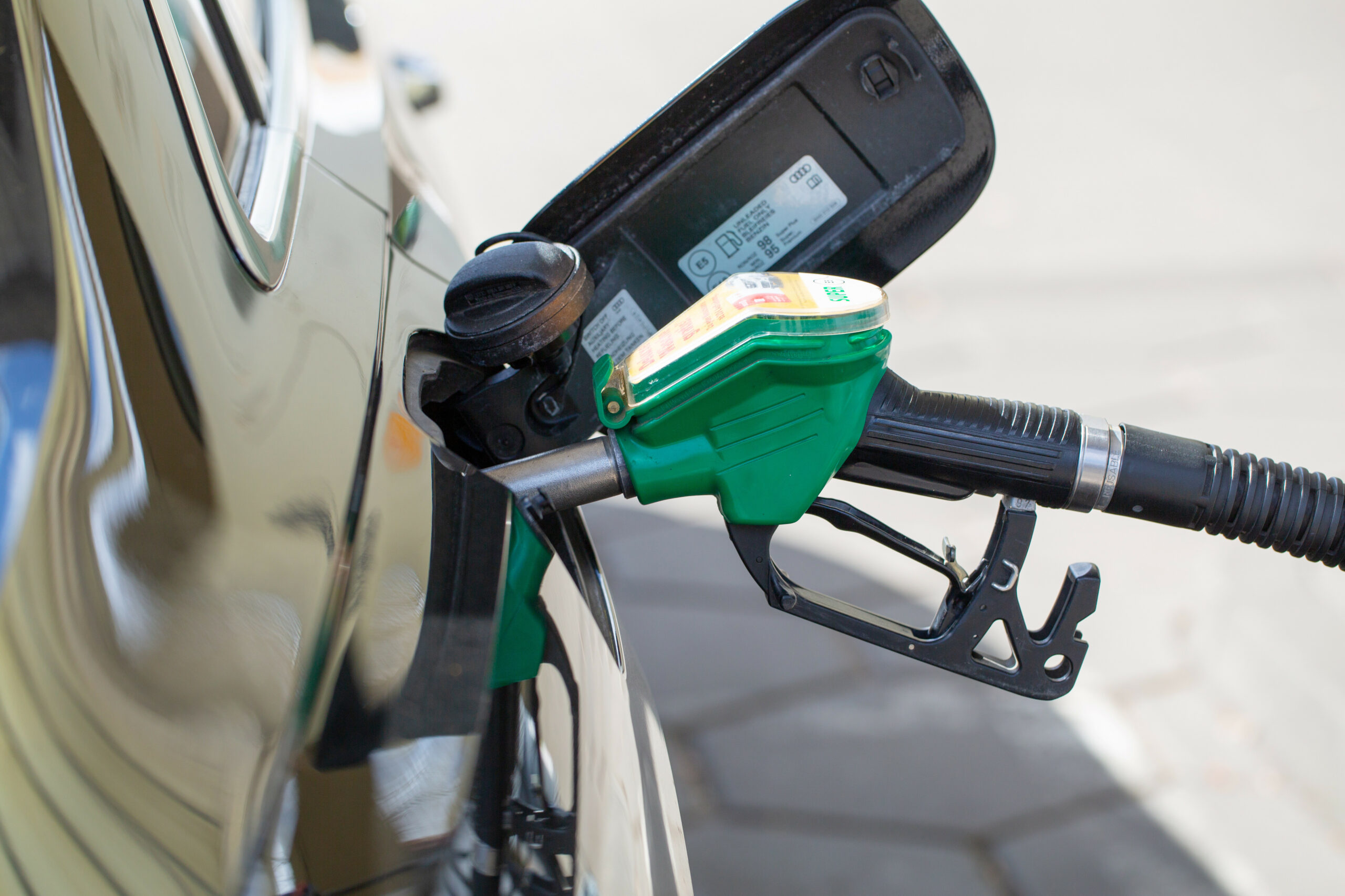 Sinken die Preise für Benzin und Diesel jetzt wieder? (Symbolbild)