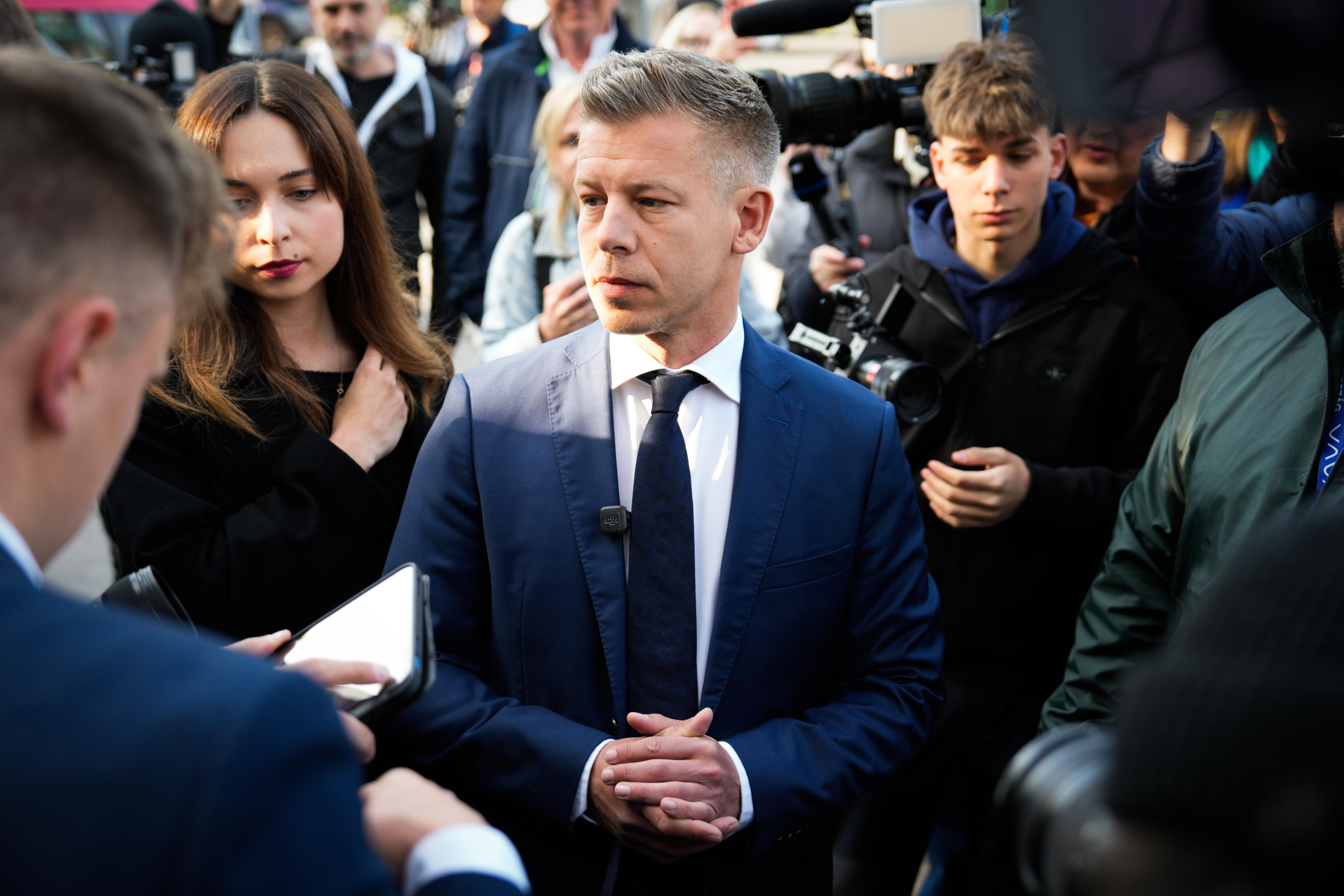 Péter Magyar nach der Abgabe seiner Stimme bei der Ungarn-Wahl.