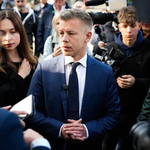 Péter Magyar nach der Abgabe seiner Stimme bei der Ungarn-Wahl.