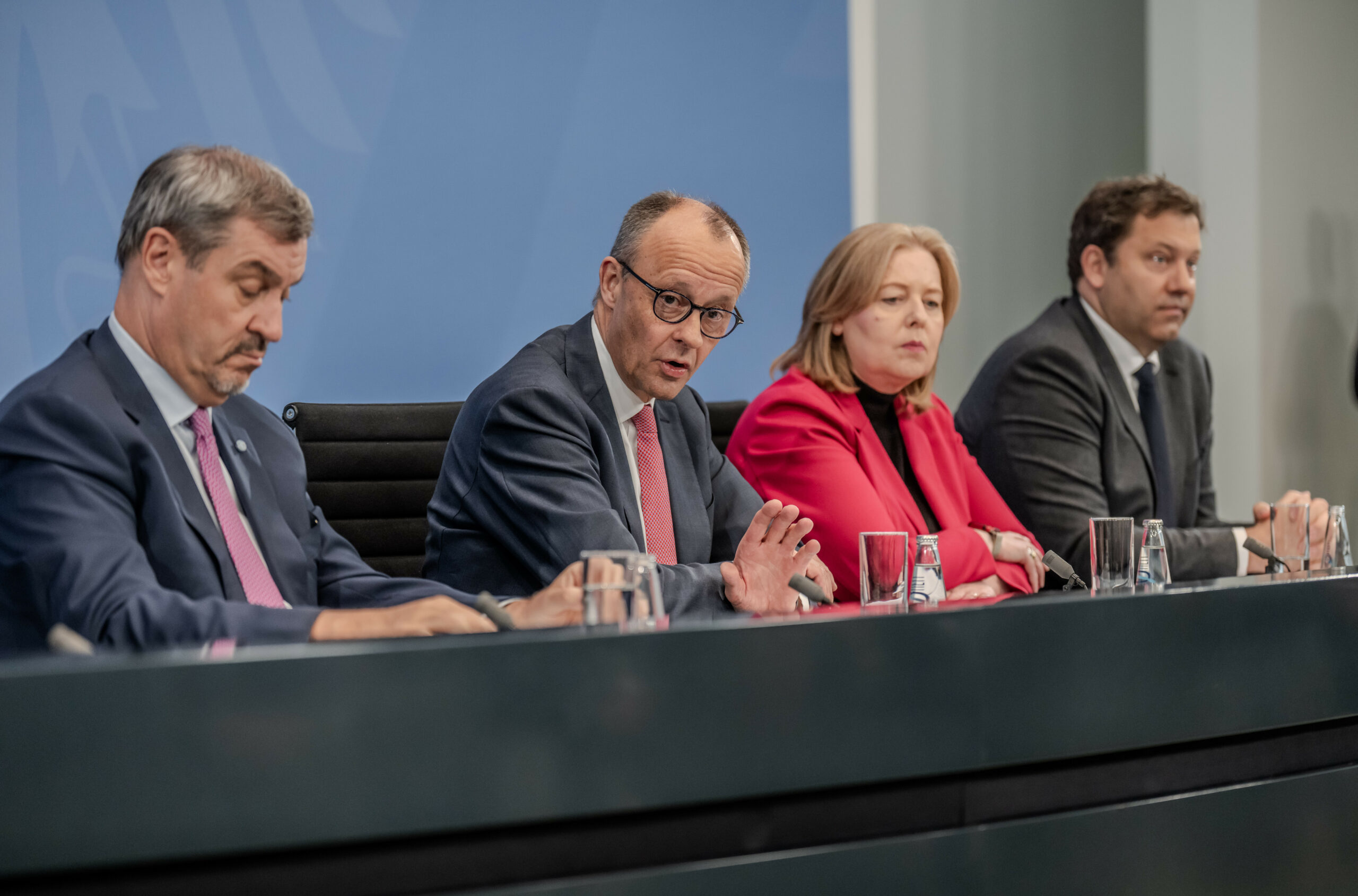 Die Spitzen der Großen Koalition präsentierten in Berlin ihr Paket für die Entlastung der Autofahrer.