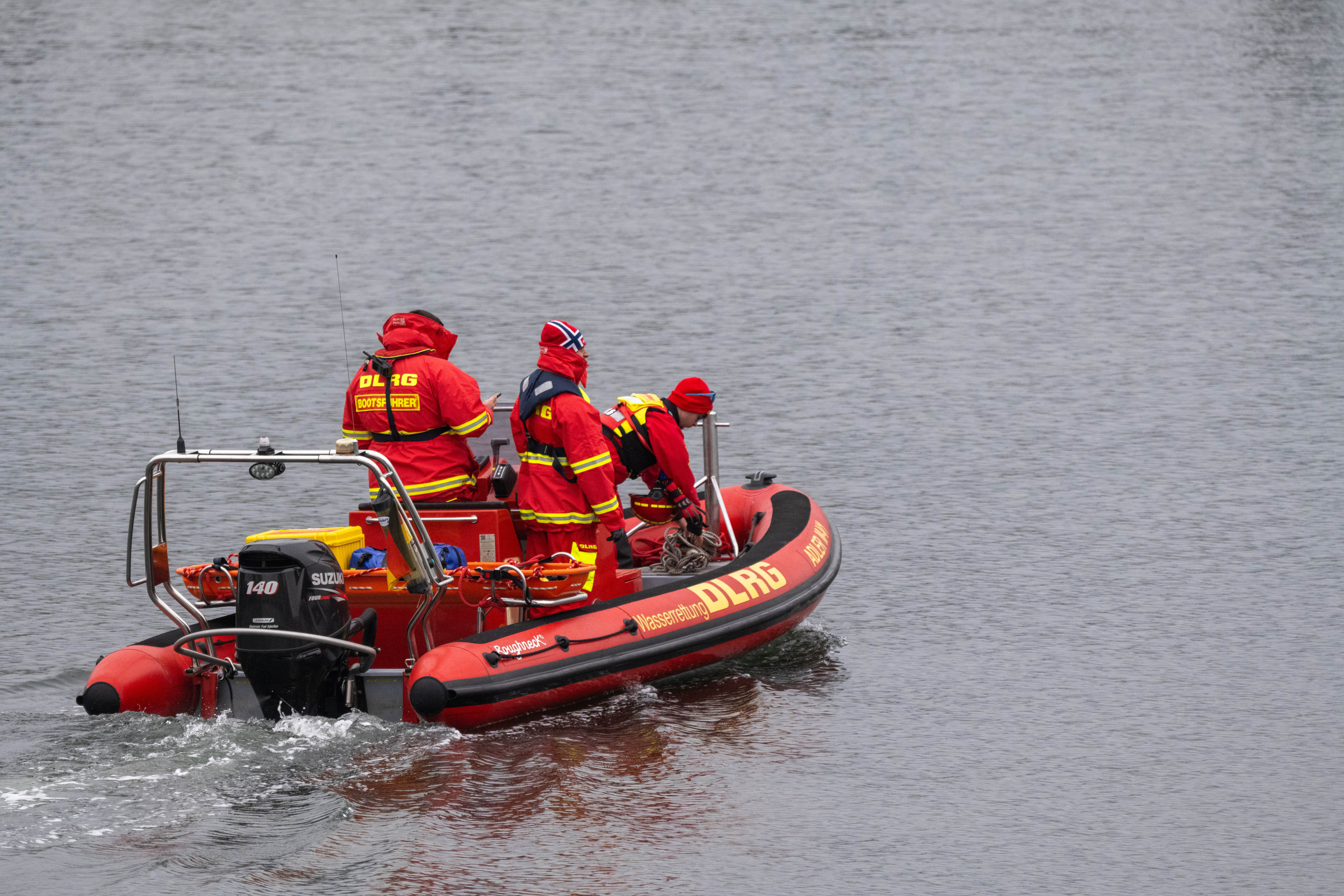 Die Rettungsaktion für den vor der Insel Poel gestrandeten Buckelwal geht möglicherweise nach Angaben der privaten Initiative in ihre entscheidende Phase.