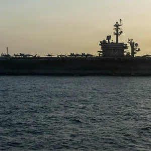 Ein US-Kriegsschiff nimmt an der Seeblockade der Straße von Hormus teil (Archivbild).