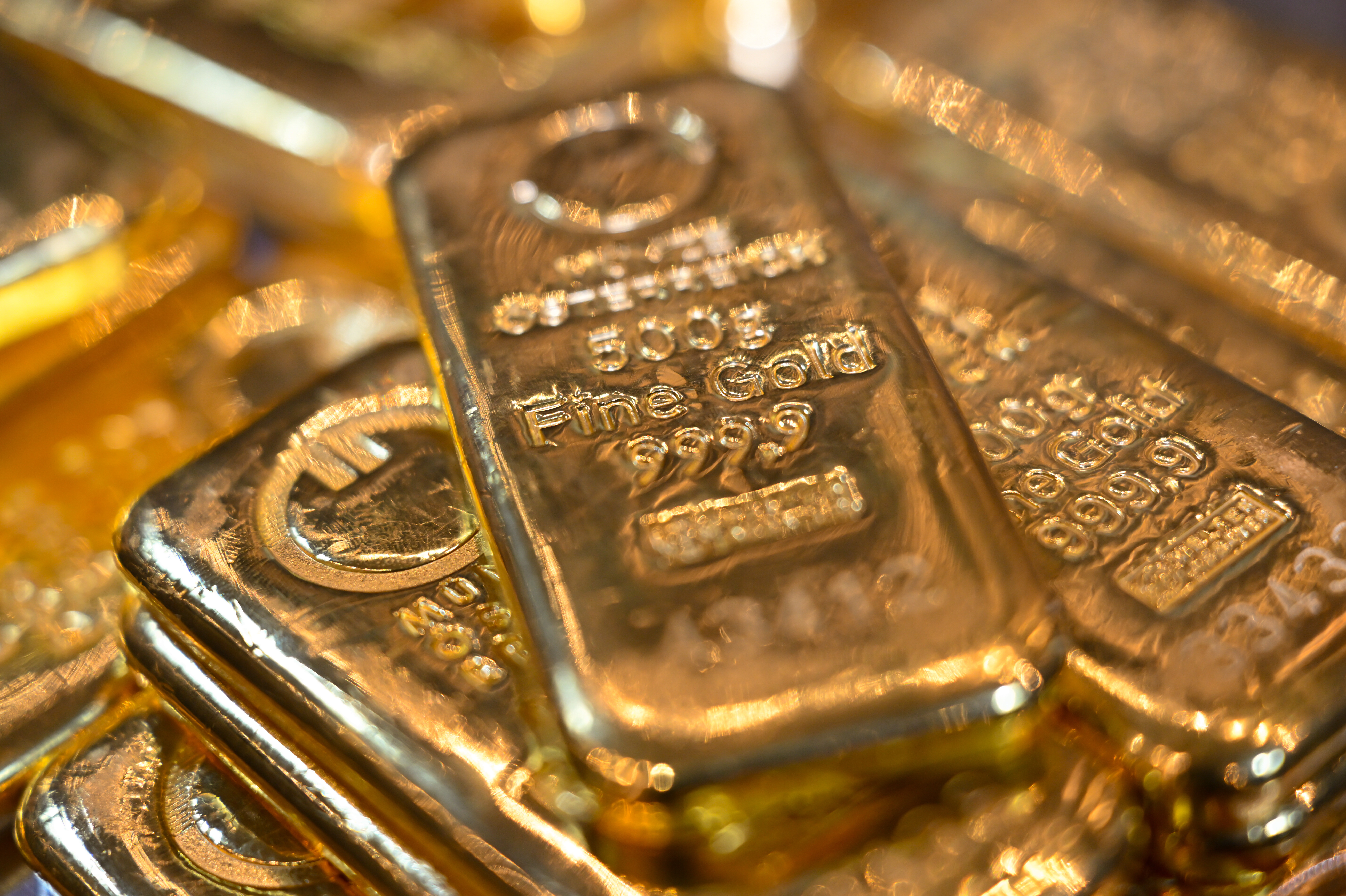 Nachdem ein Gemeindemitarbeiter Goldbarren fand, darf die Gemeinde diese nun behalten. (Symbolbild)