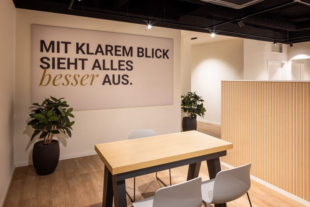 Auch in der neuen Mister Spex Filiale werden die Kundinnen und Kunden bestens beraten