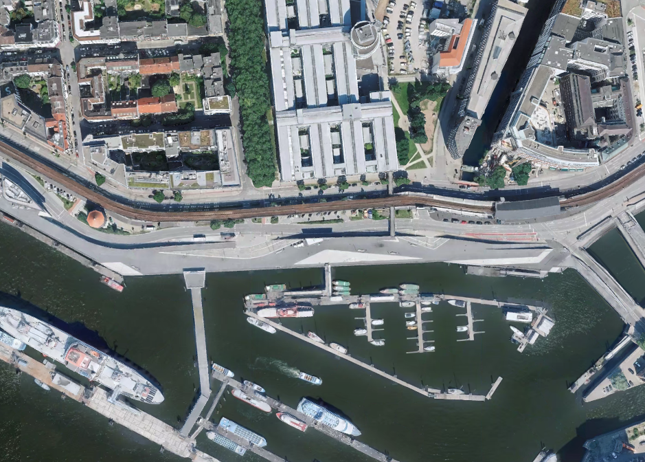 Der Mann war auf der Straße Vorsetzen in Richtung Baumwall unterwegs (Archivbild)