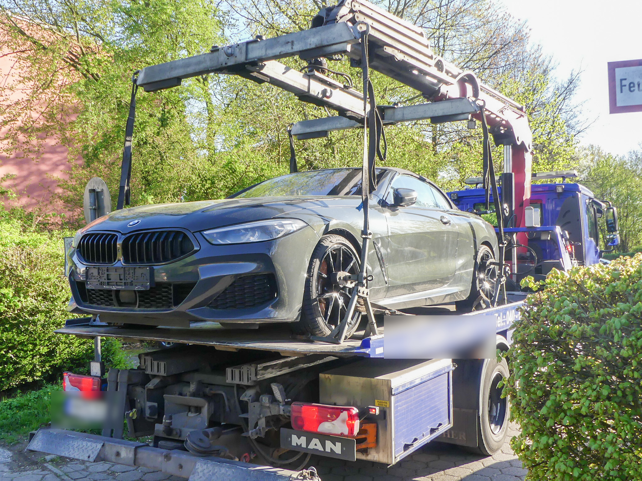Teure Autos von Handel mit Kokain gekauft – Zollfandung stellt Autos sicher