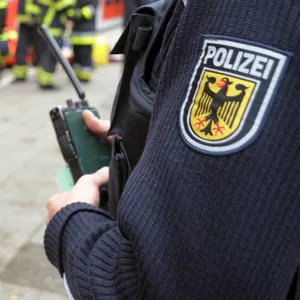 Unfall am S-bahnhof Veddel nach Pärchenstreit – S-Bahn-Verkehr rund eine Stunde gesperrt