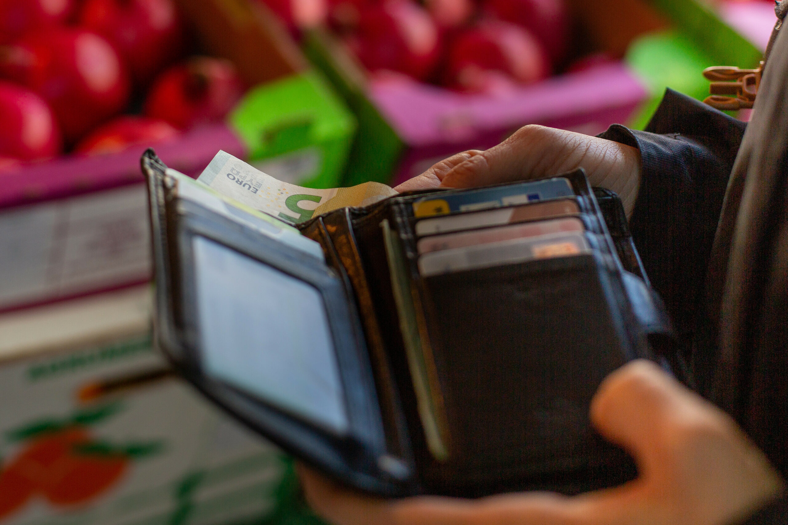 Steigende Kosten: Viele Menschen in Deutschland machen sich Sorgen um ihre finanzielle Situation.