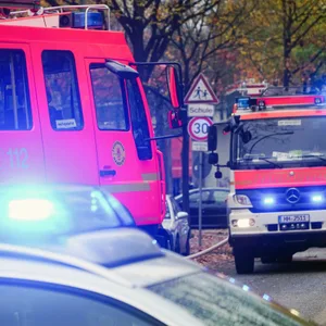 Feuer in Wohnhaus in Altona-Altstadt – Bewohner schwer verletzt gerettet
