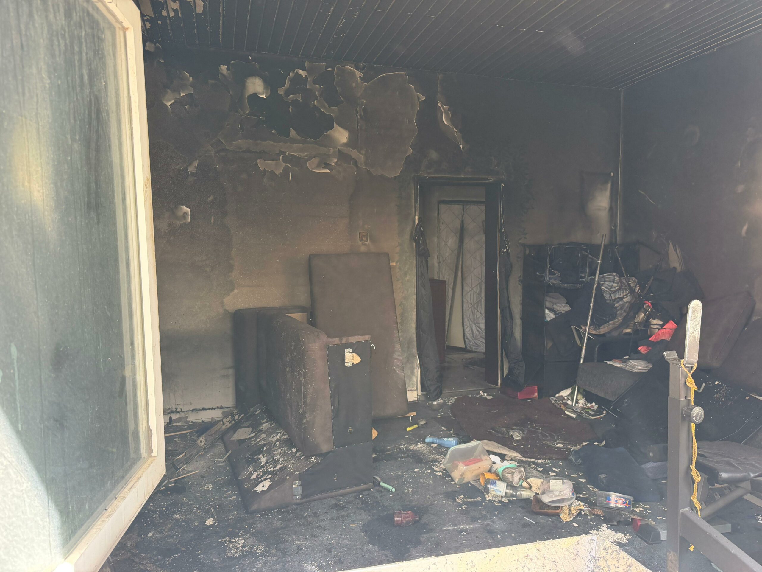 Brand in Erdgeschosswohnung in Harburg