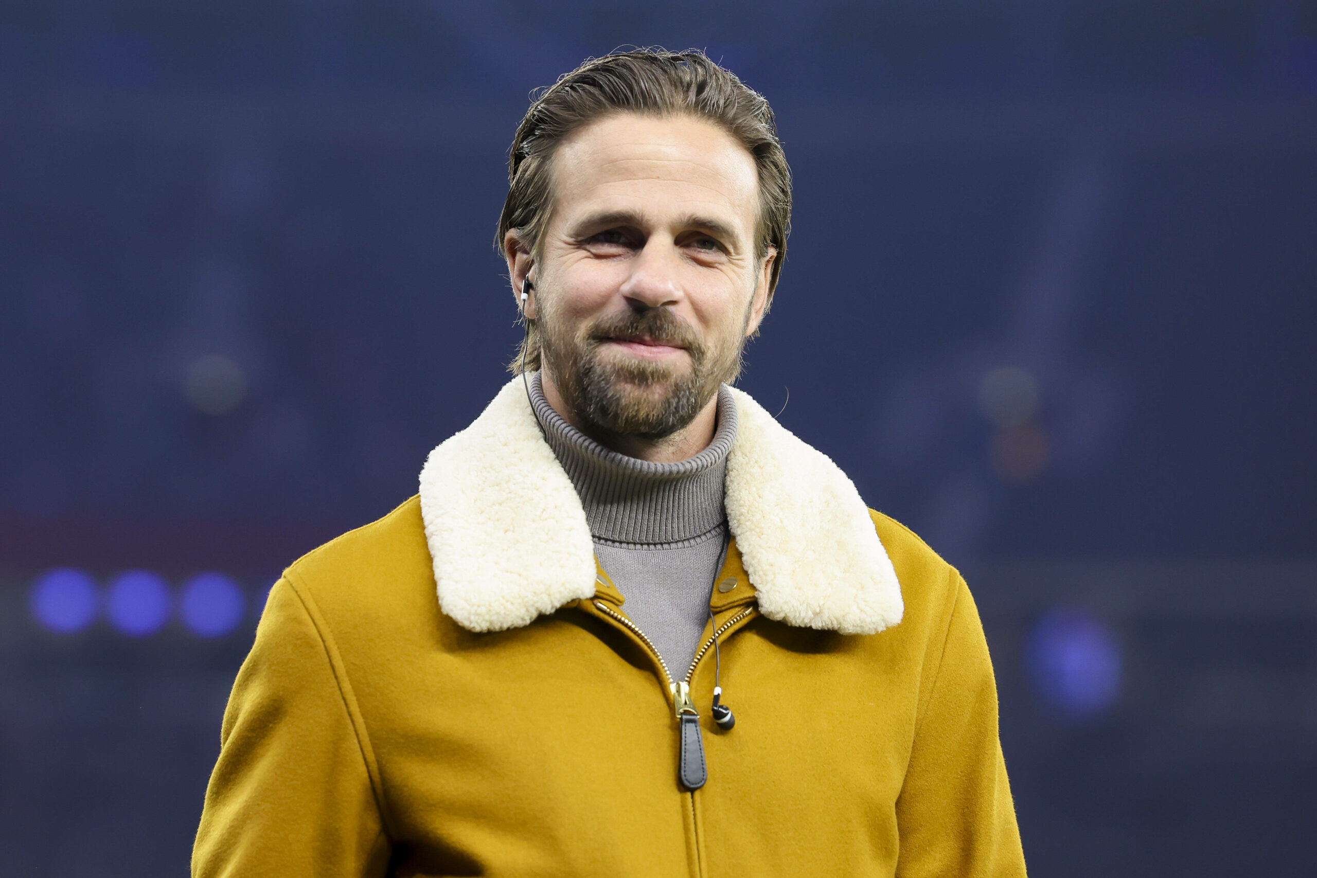 Ex-HSV-Profi Martin Harnik bei einem Fußballspiel als TV-Experte
