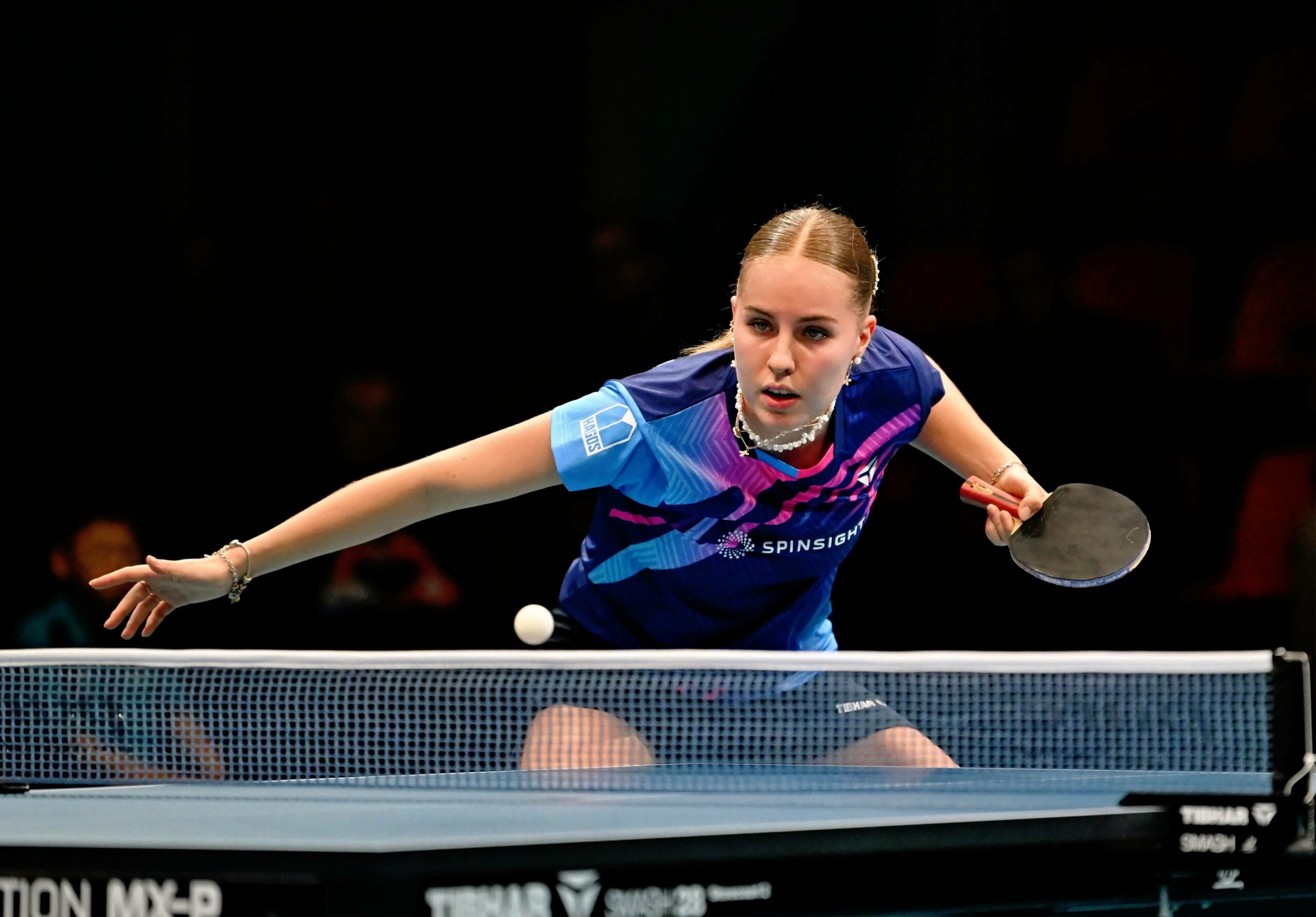 Annett Kaufmann in einem Tischtenisspiel