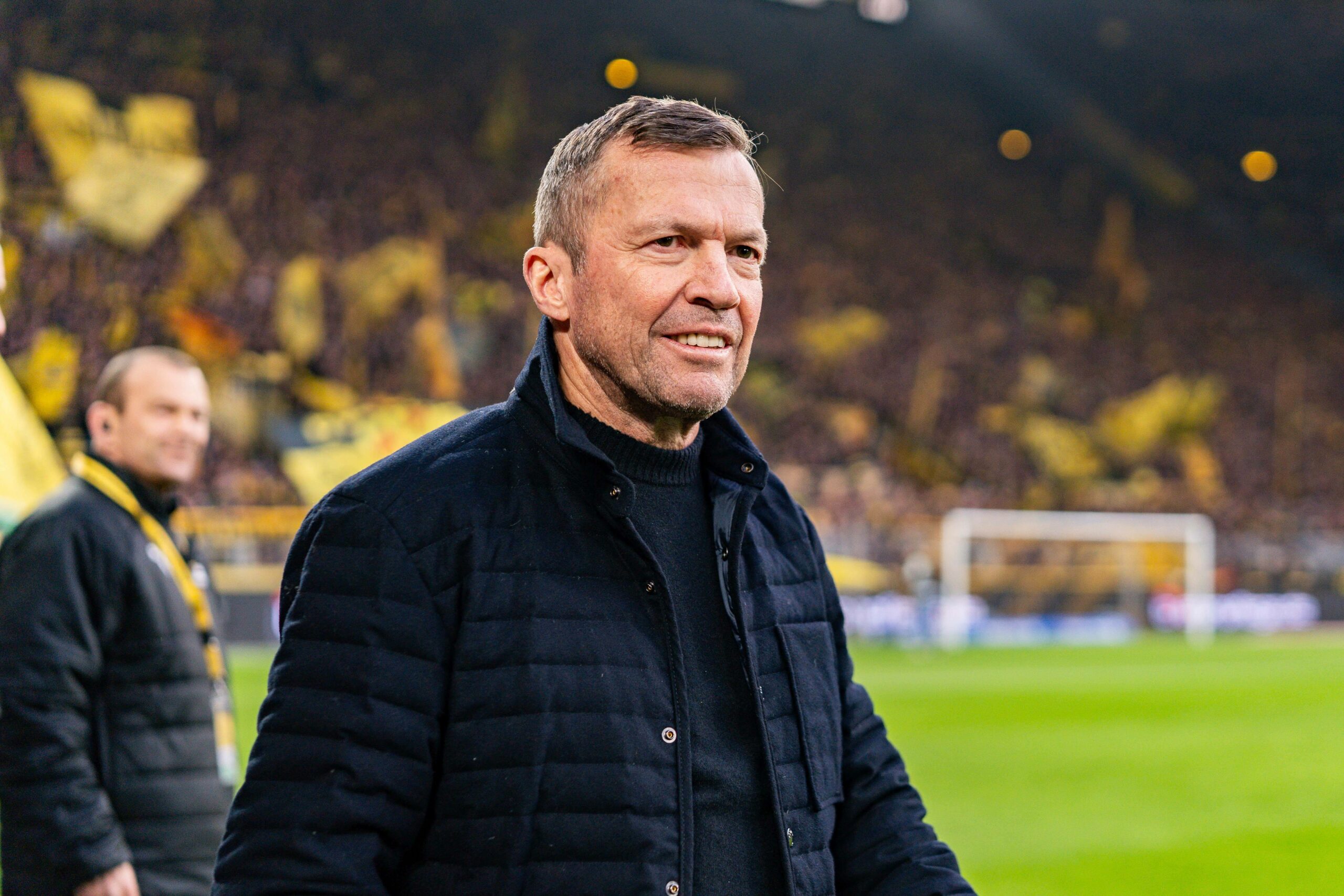 Lothar Matthäus vor der gelben Wand