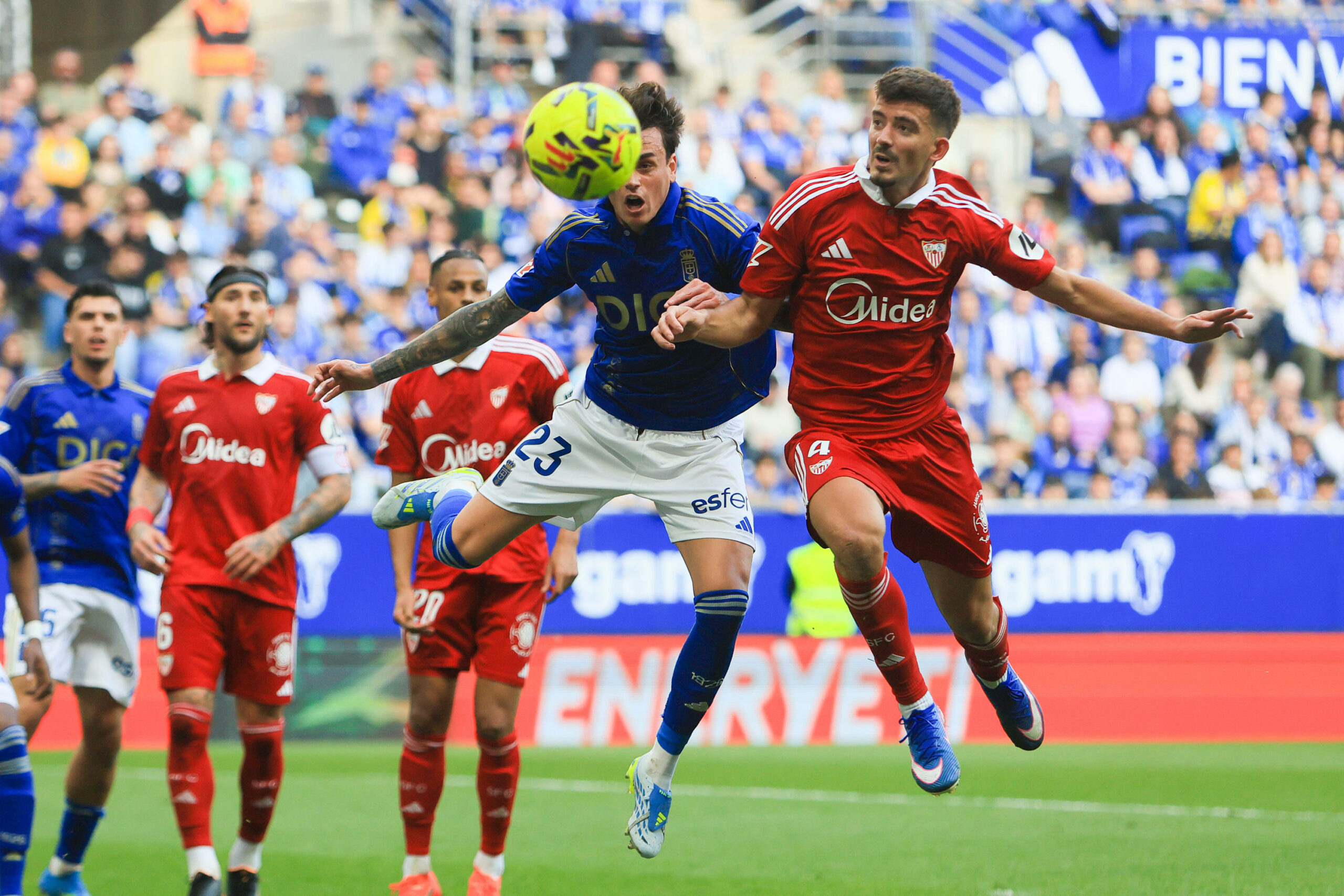 Real Oviedo gegen FC Sevilla