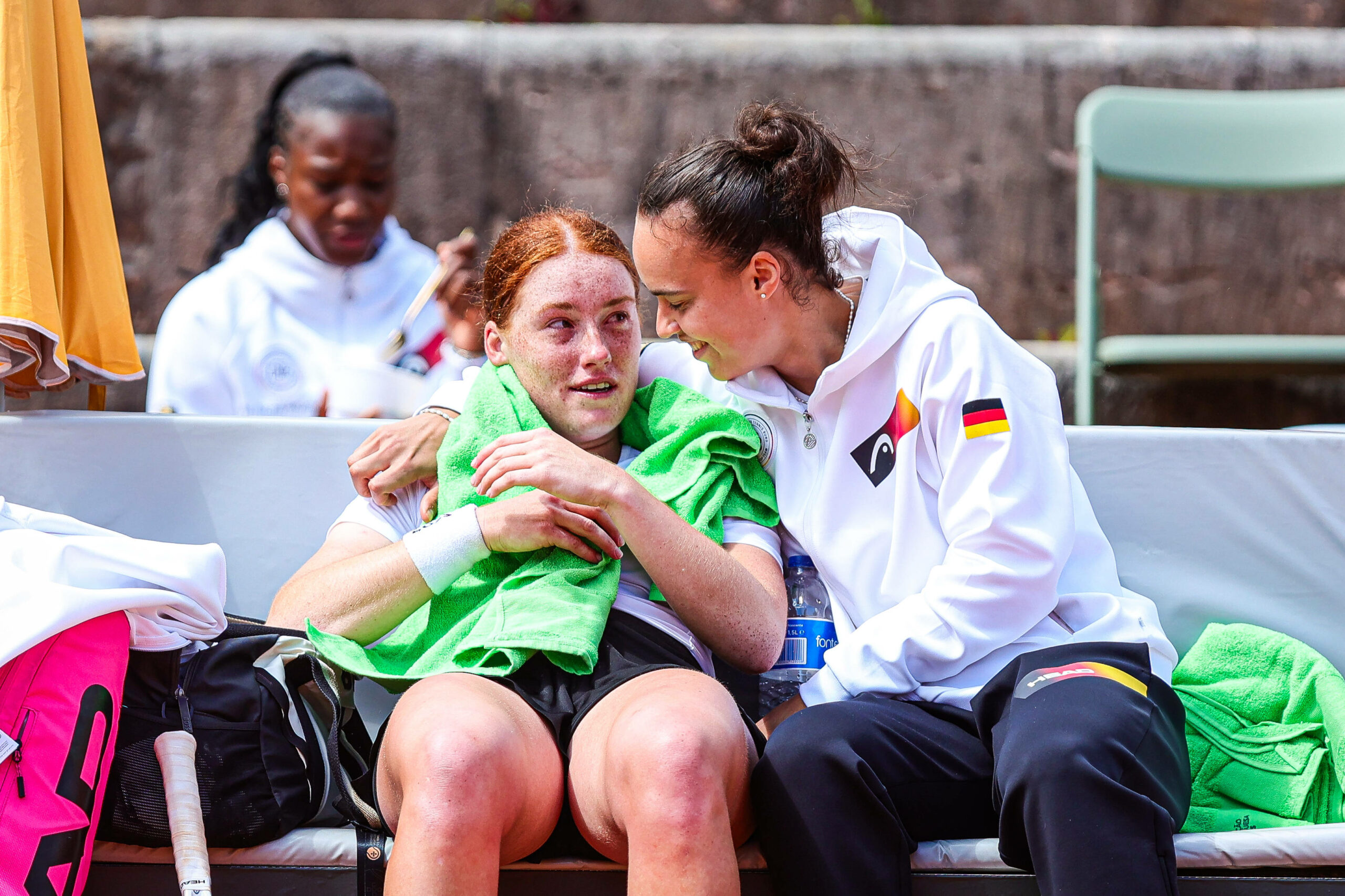 Die deutschen Tennis-Frauen Ella Seidel und Tessa Brockmann