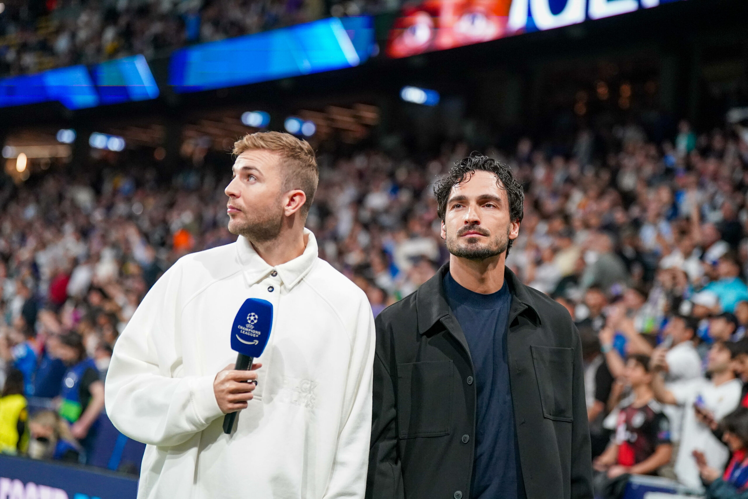 Christoph Kramer und Mats Hummels als TV-Experten am Spielfeldrand