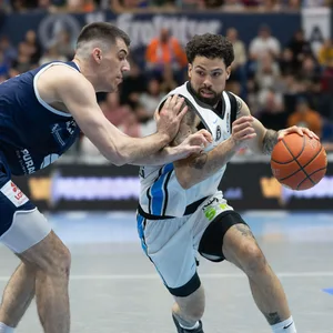 Devon Daniels gegen Jure Planinic