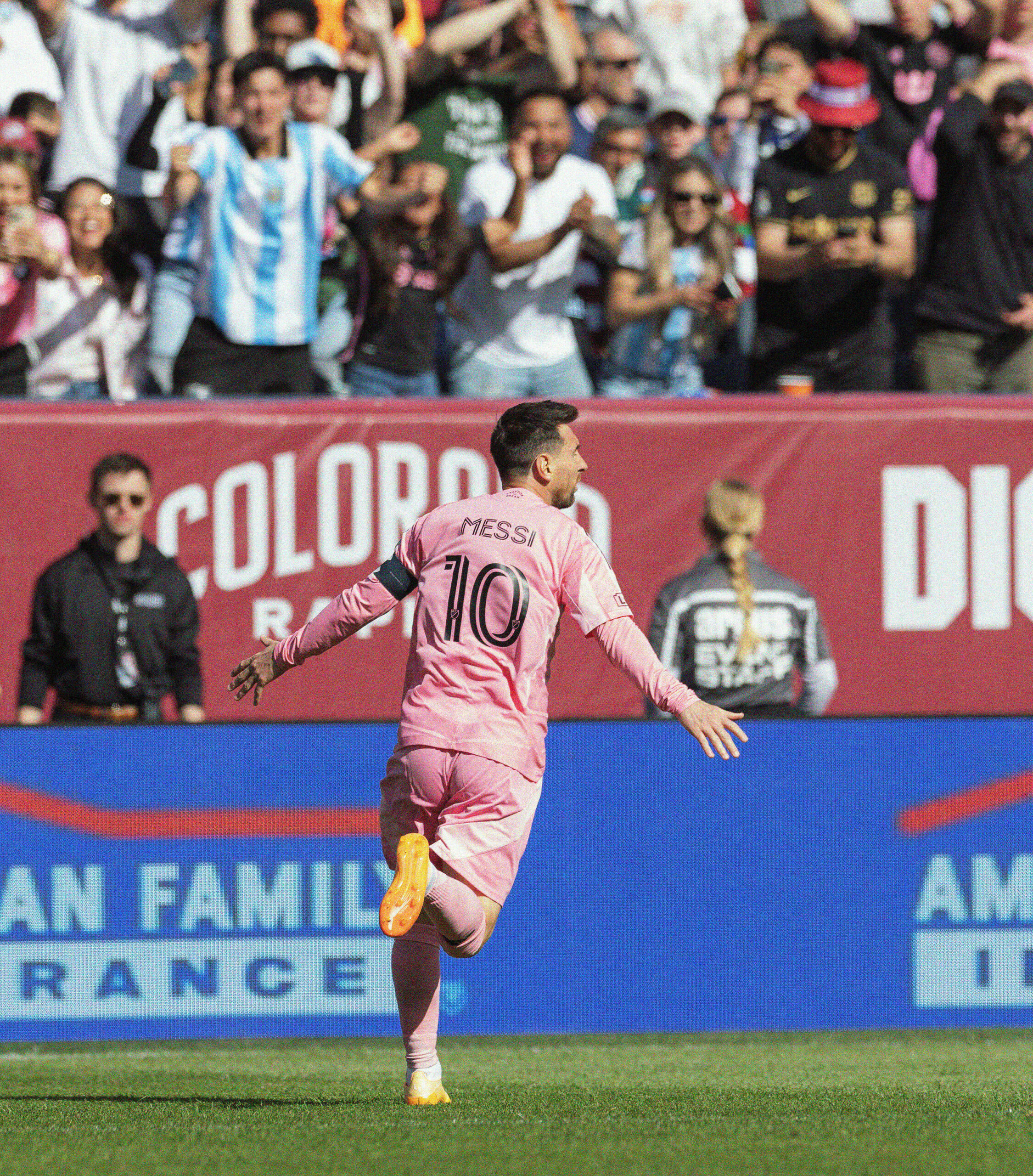 Lionel Messi bejubelt seinen Treffer