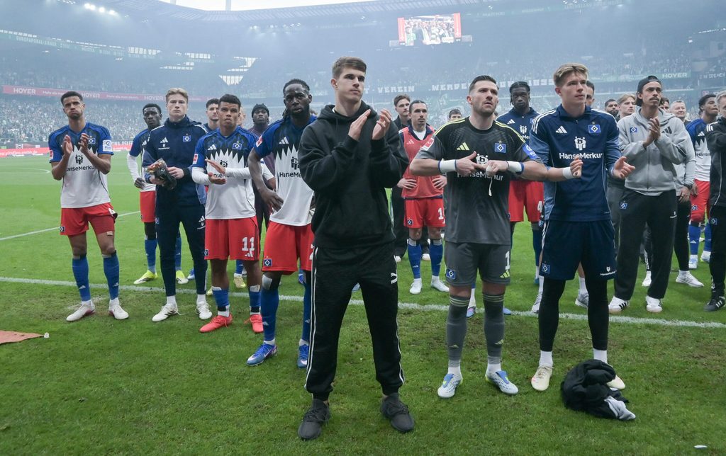 Nach der Niederlage in Bremen dankten Luka Vuskovic und seine Kollegen den HSV-Fans für die Unterstützung.