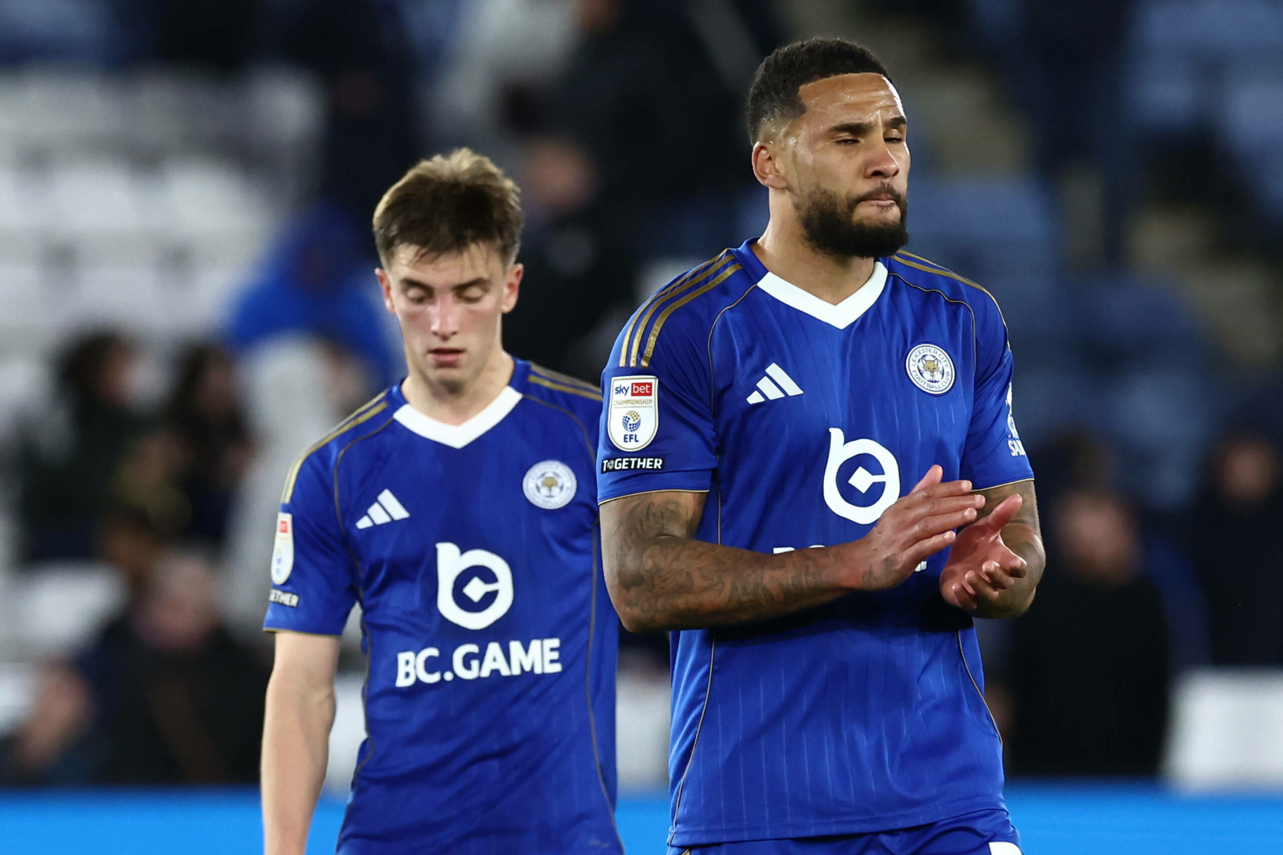 2 enttäuschte Leicester Profis nach Abpfiff