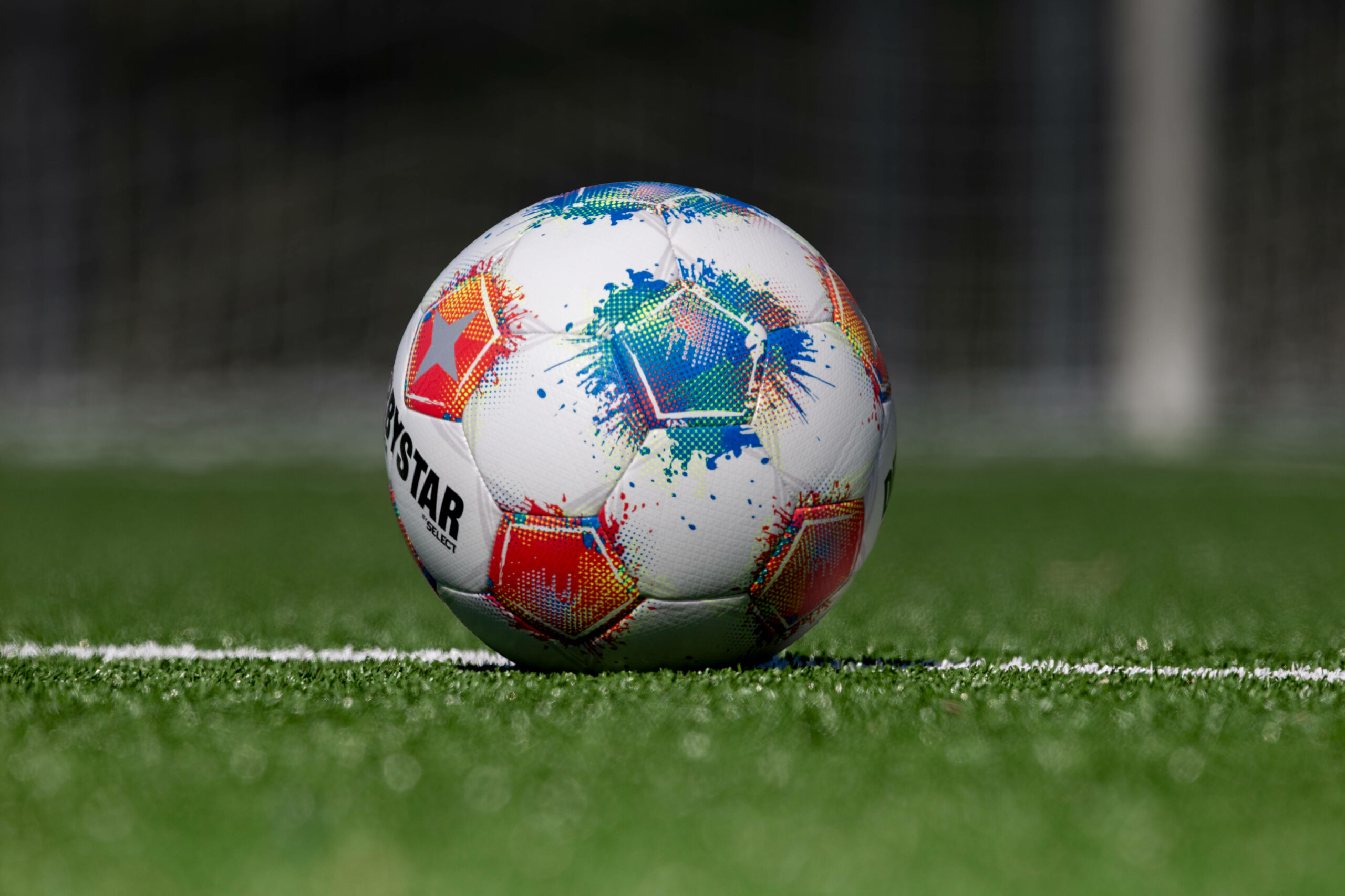Der Spielball der Bundesliga in Nahaufnahme