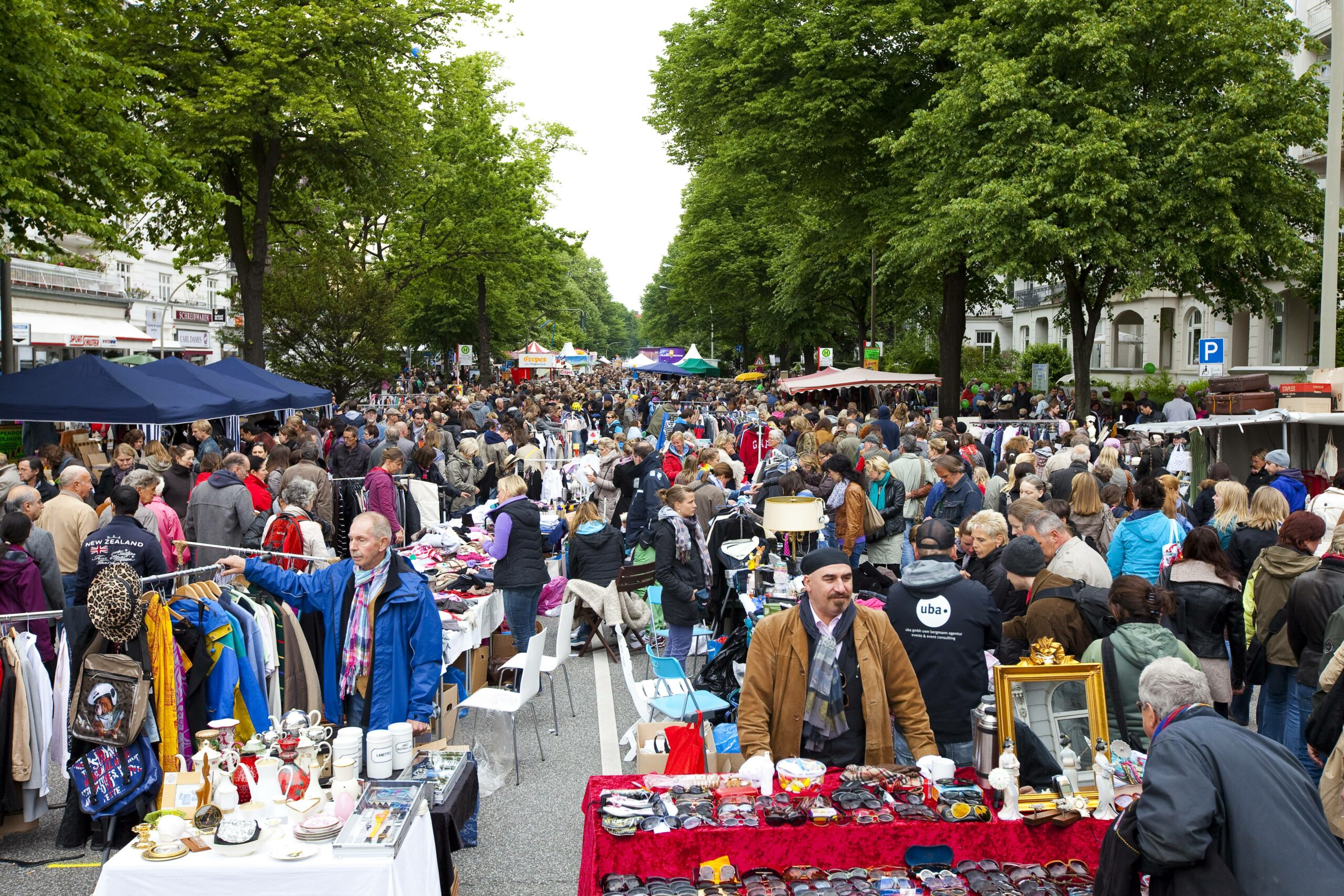 Das Eppendorfer Landstraßenfest bietet Live-Acts, Flohmarkt und Spaß für jede Altersklasse (Archivbild).