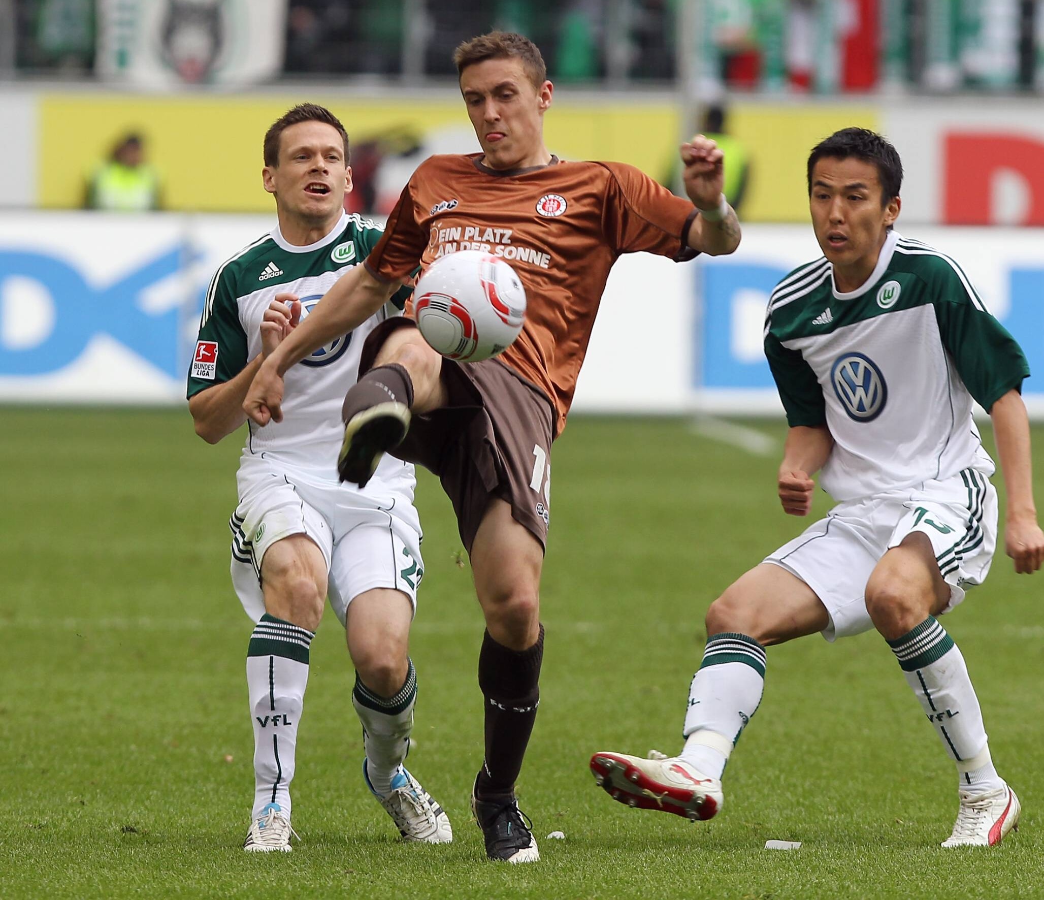 Max Kruse im St. Pauli-Trikot gegen Wolfsburg