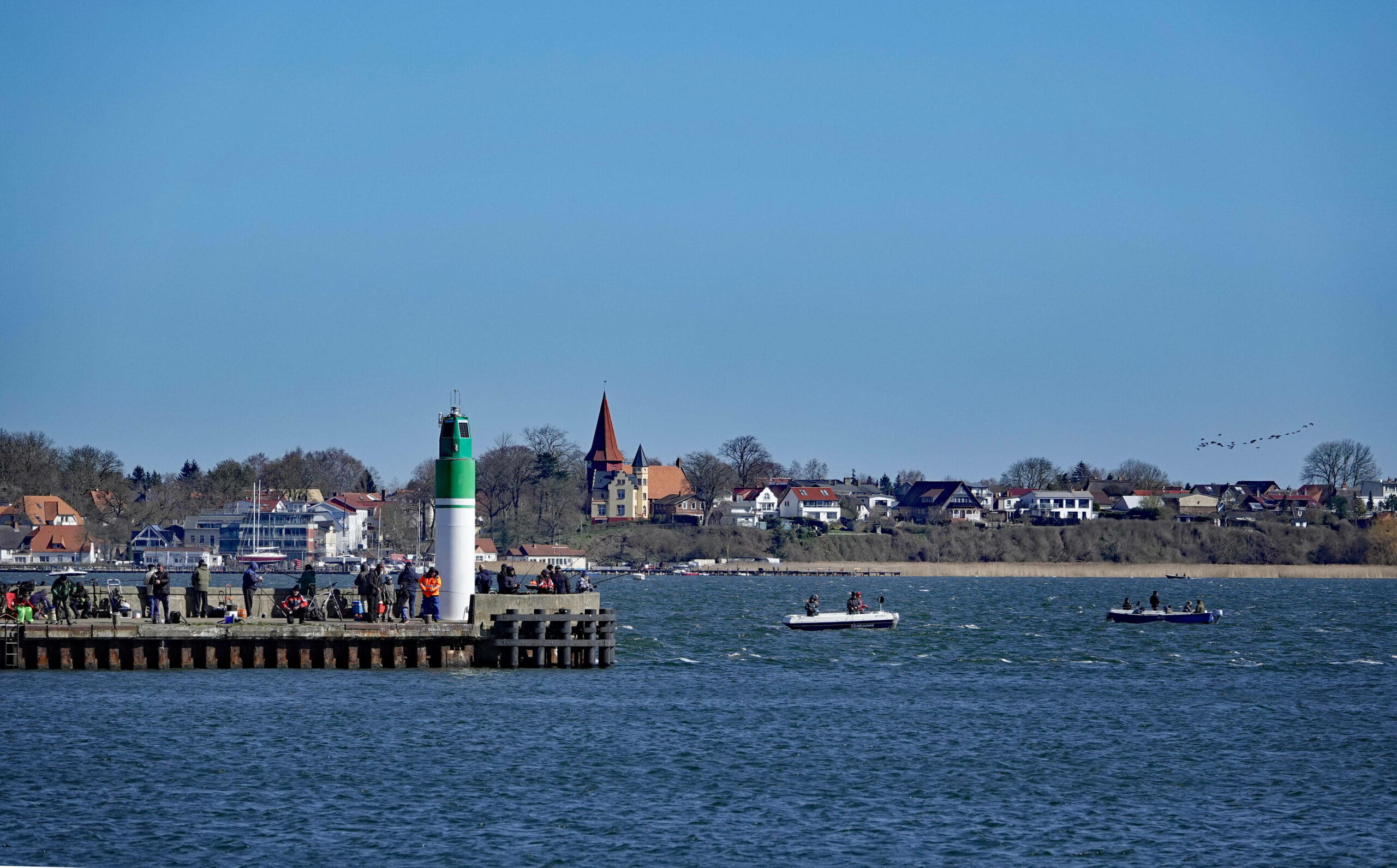 Angler im Bereich der Nordmole in Stralsund