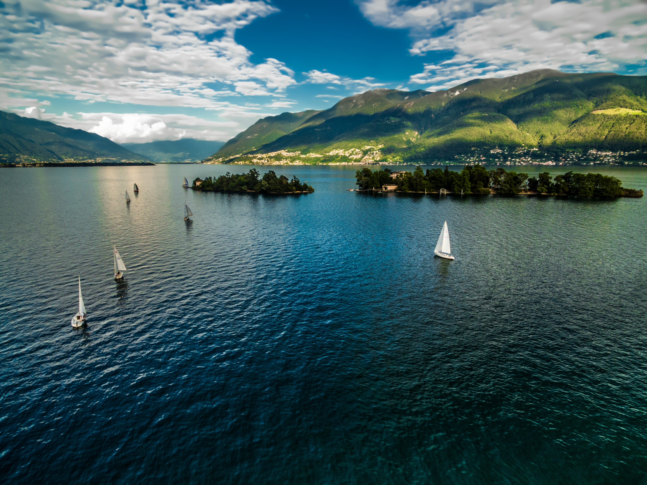 Lago Maggiore mit den Brissago-Inseln in der Schweiz