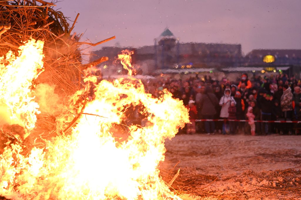 FEuer an der Ostsee