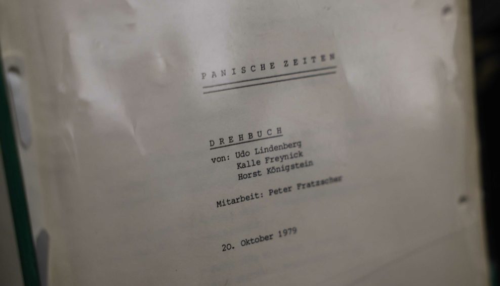 Auch das Originaldrehbuch von Udos Film „Panische Zeiten“ von 1979 wird gezeigt.