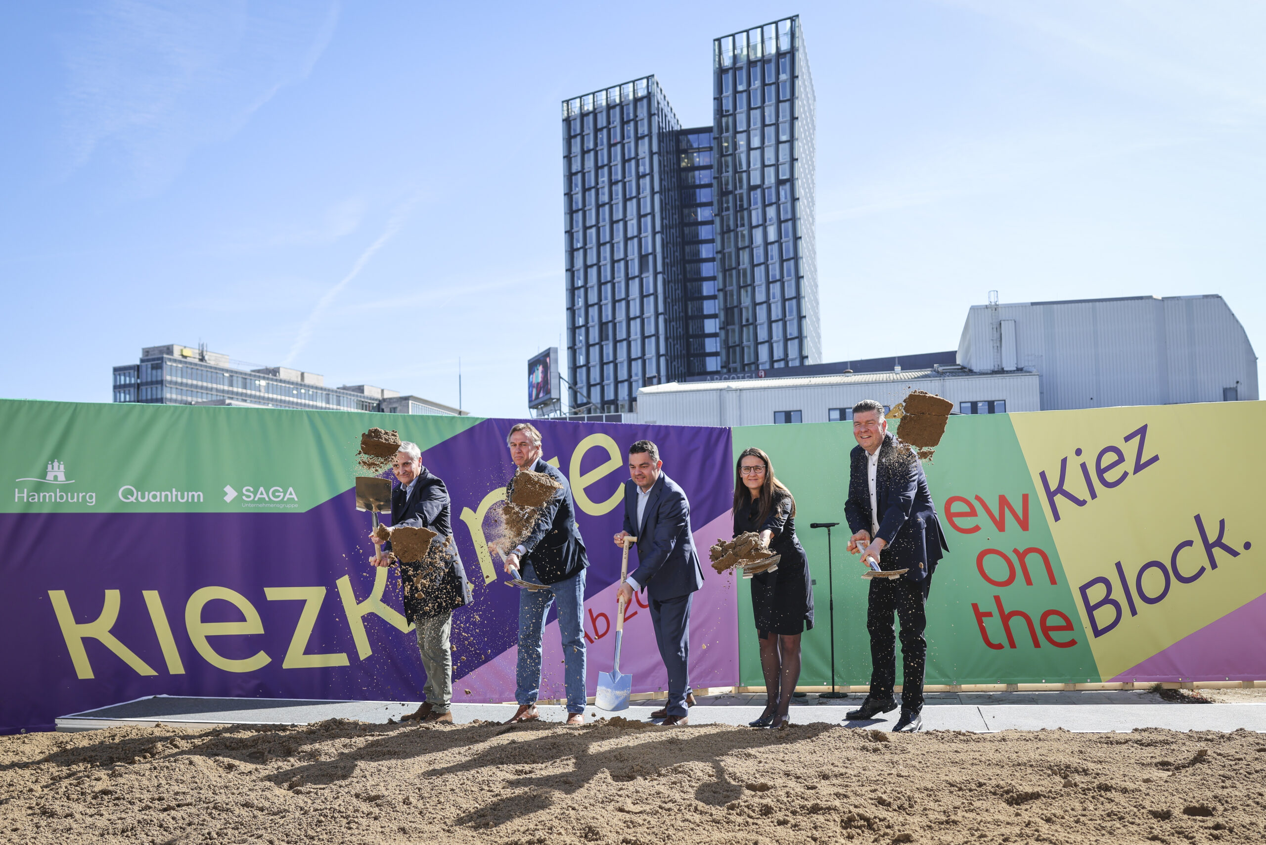 Auf St. Pauli ist der Spatenstich für das Projekt Kiezkante erfolgt – bis 2029 soll hier ein neues Quartier entstehen.
