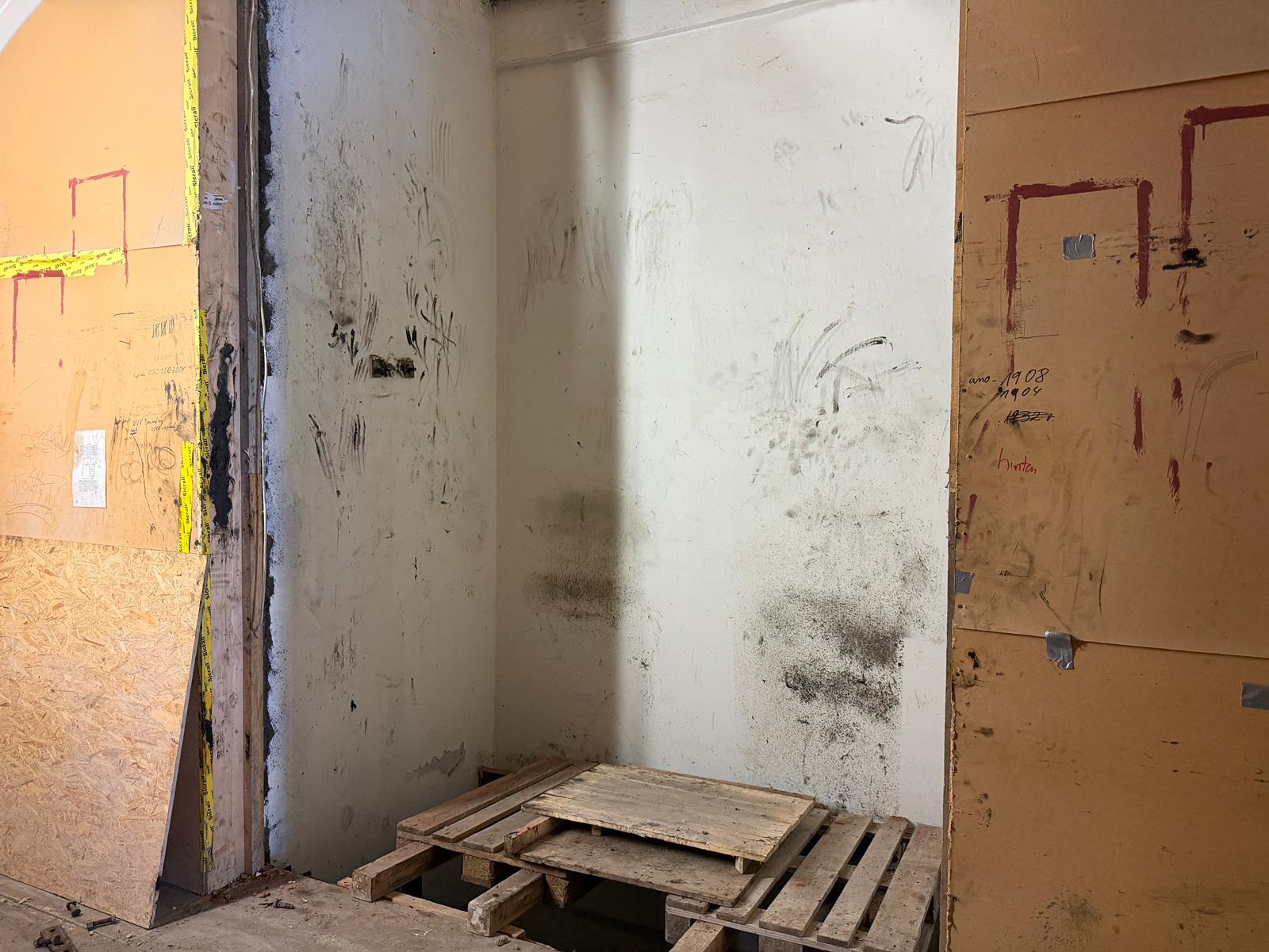 Das ist alles, was vom Paternoster noch übrig geblieben ist.