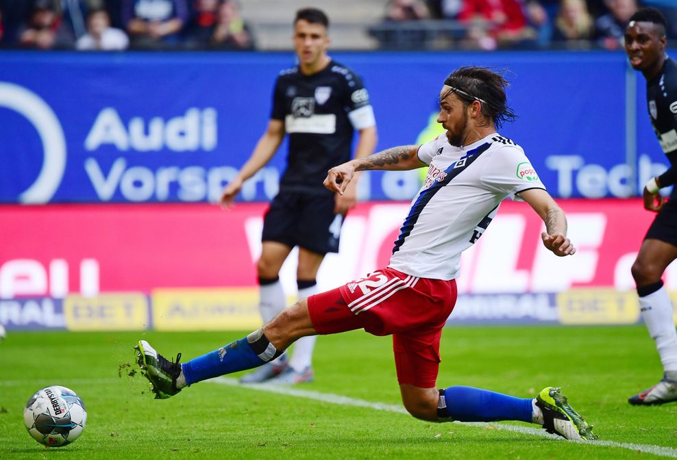Martin Harnik erzielt ein Tor für den HSV