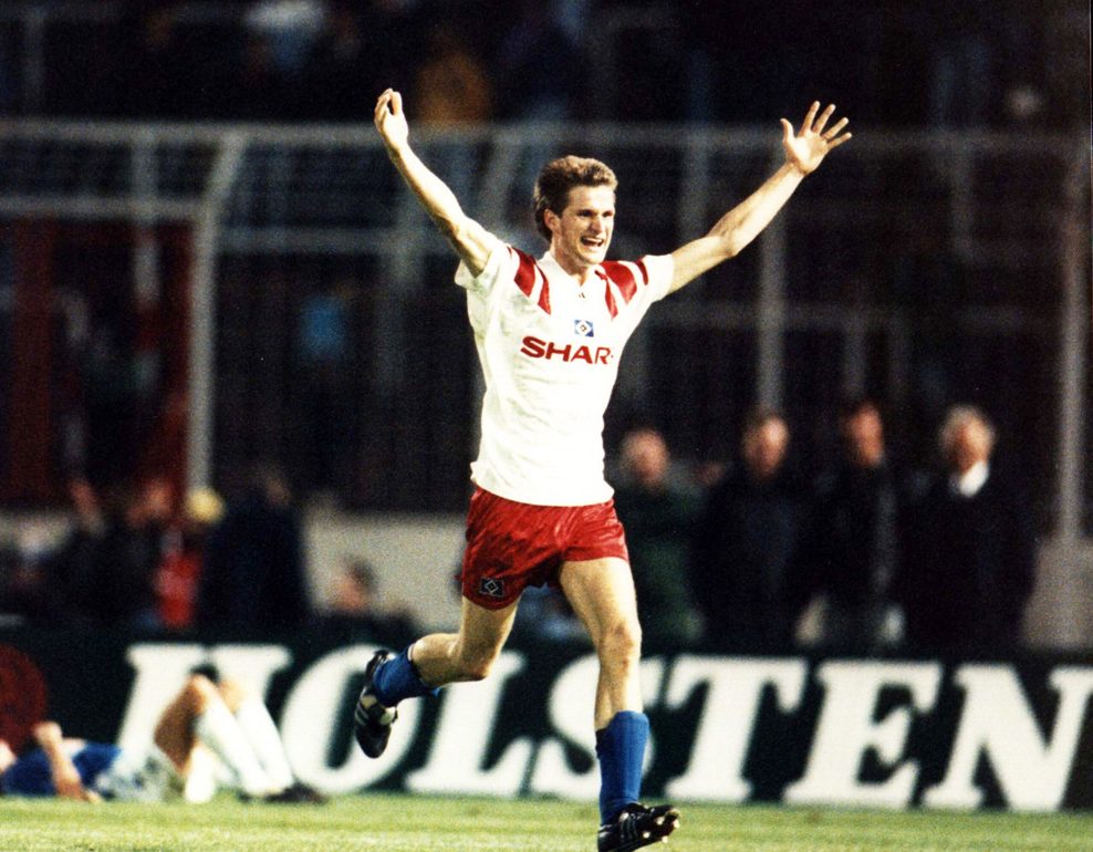 Marinus Bester bejubelt ein Tor für den HSV