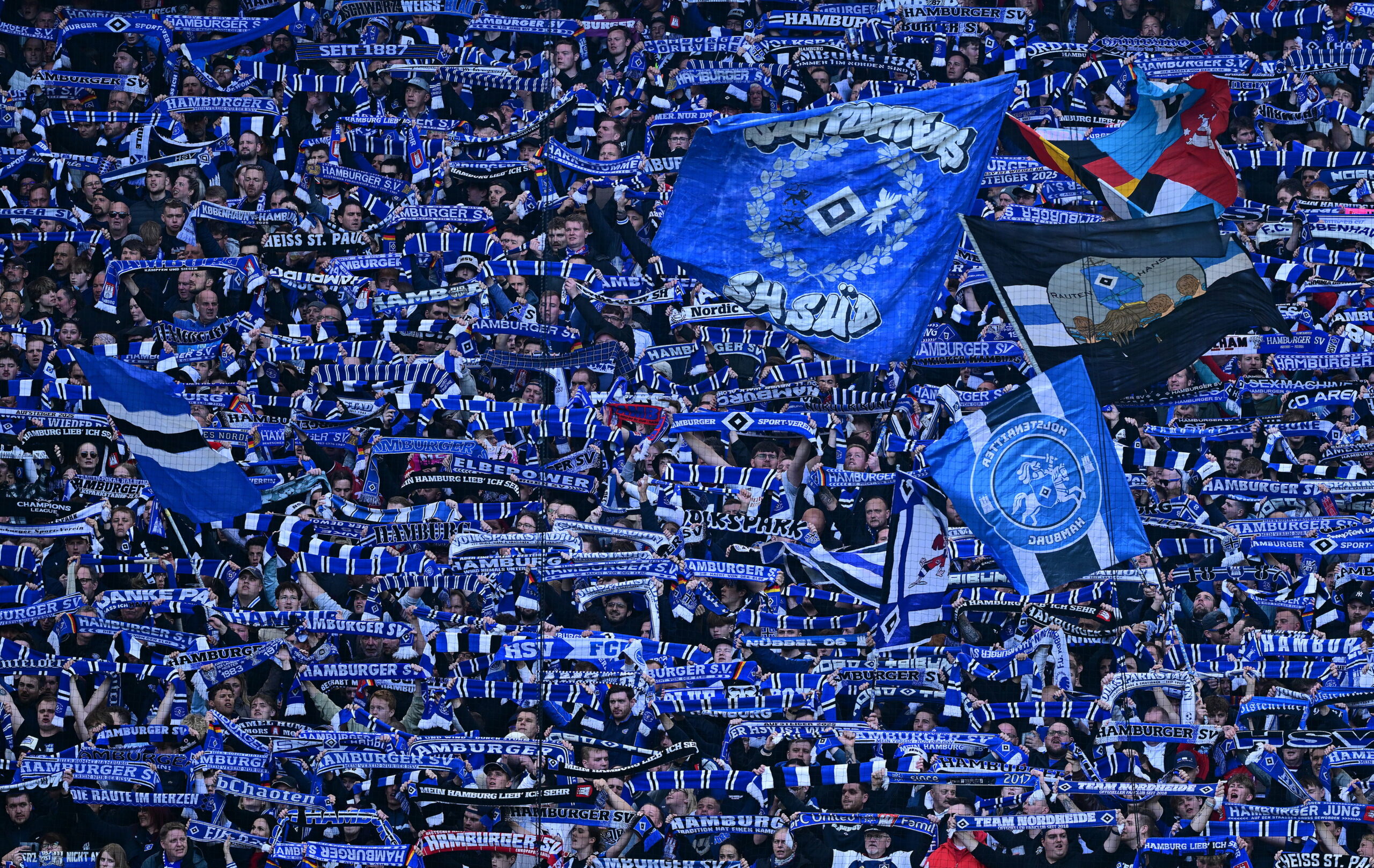 HSV-Fans im Volksparkstadion