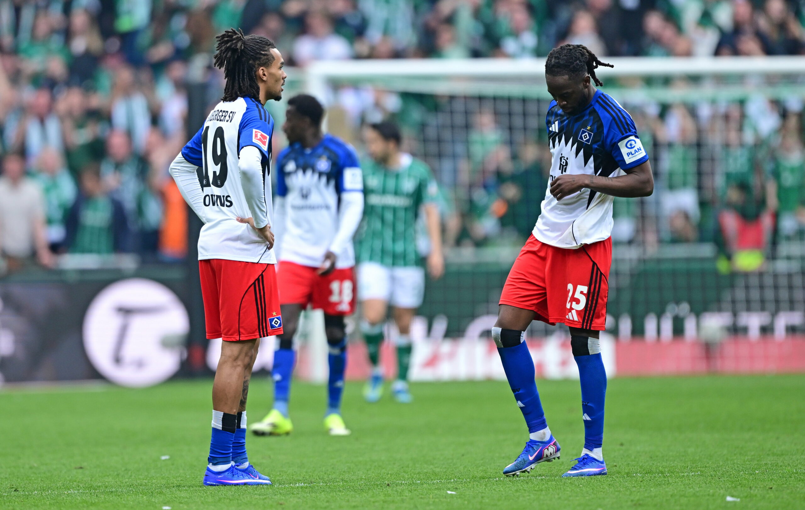 Damion Downs und Jordan Torunarigha sind frustriert