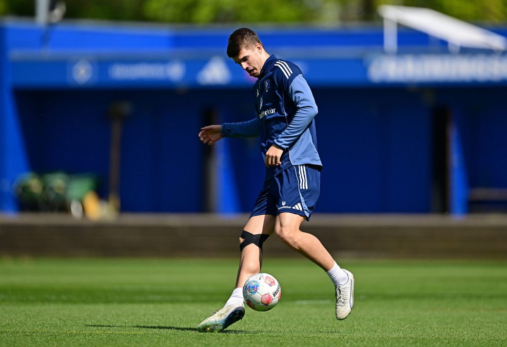 Luka Vuskovic war am Dienstag wieder am Ball, trainiert zumindest individuell.