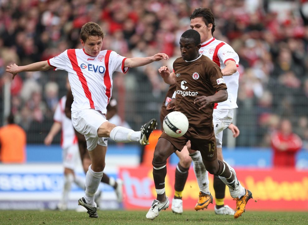 Charles Takyi vom FC St. Pauli im Spiel gegen die Kickers Offenbach