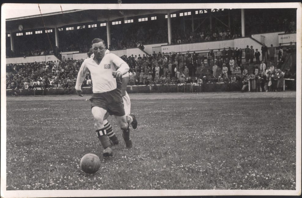 Erwin Seeler in einem Spiel des HSV