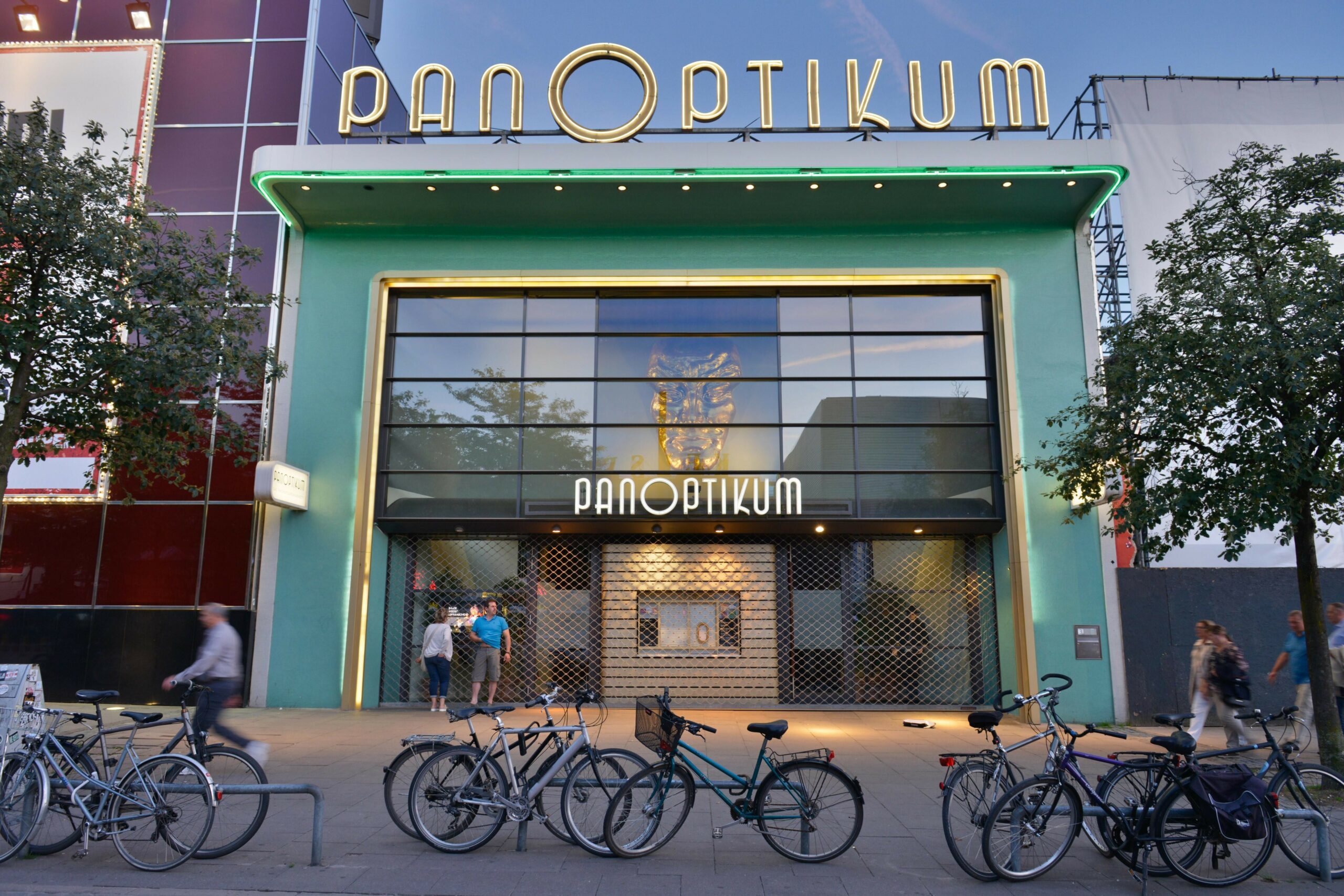Das Panoptikum auf dem Spielbudenplatz (Archivbild).