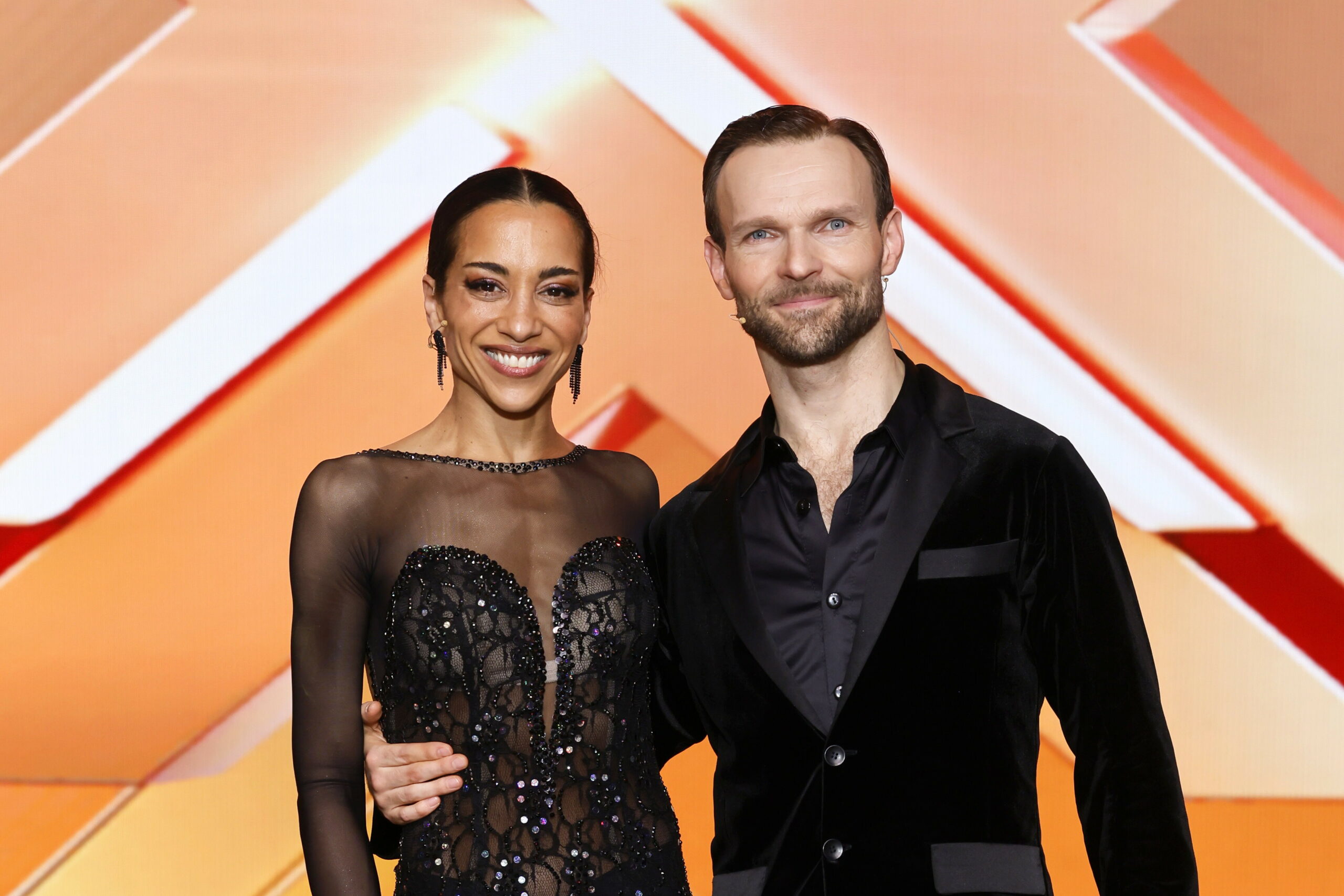 Sängerin Nadja Benaissa (No Angels) und Tänzer Vadim Garbuzov sind bei der achten Tanzshow der 19. Staffel von „Let's Dance“ ausgeschieden.